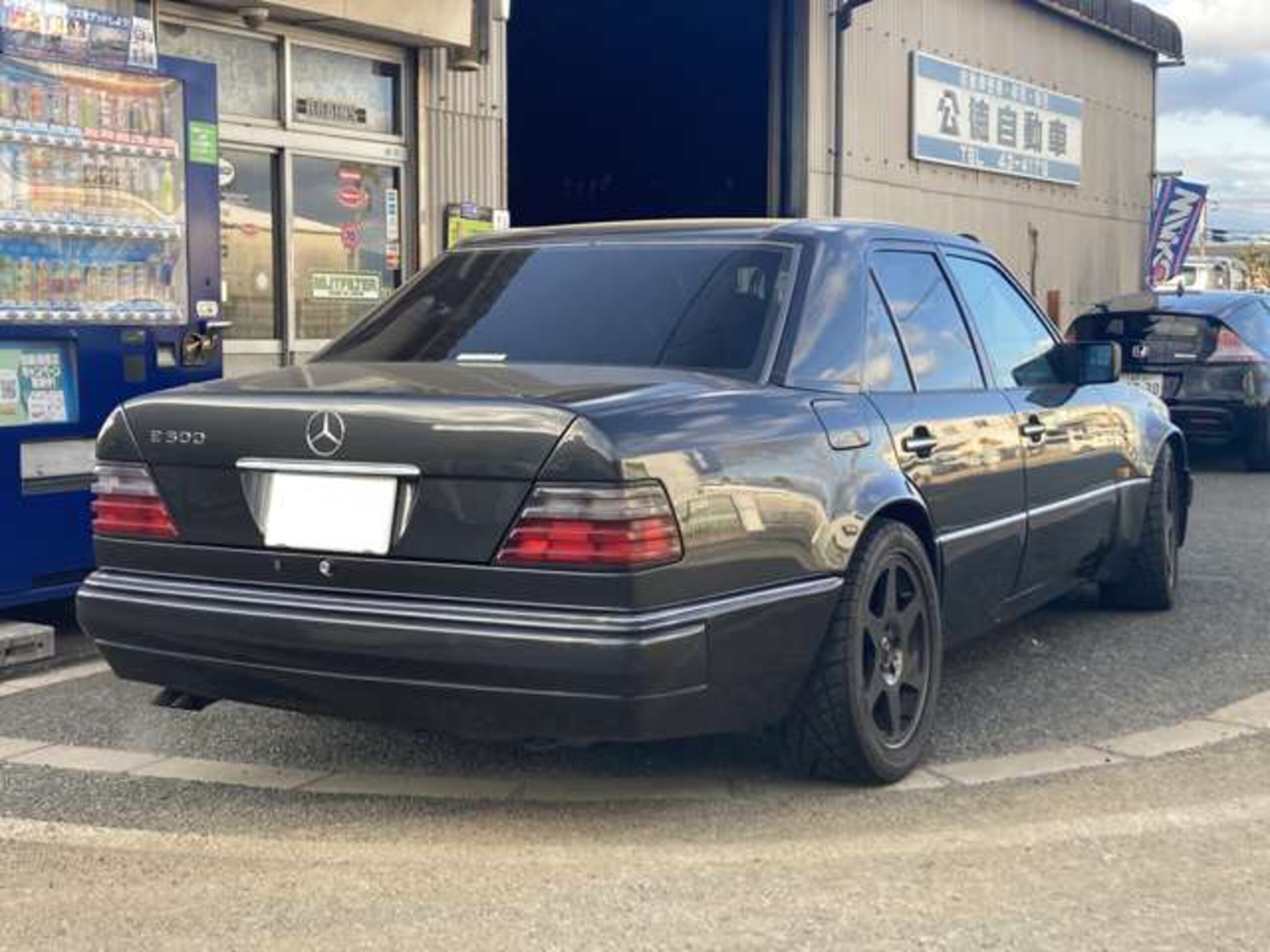 1995 Mercedes-Benz E-Class - 1995 مرسيدس بنز E-Class