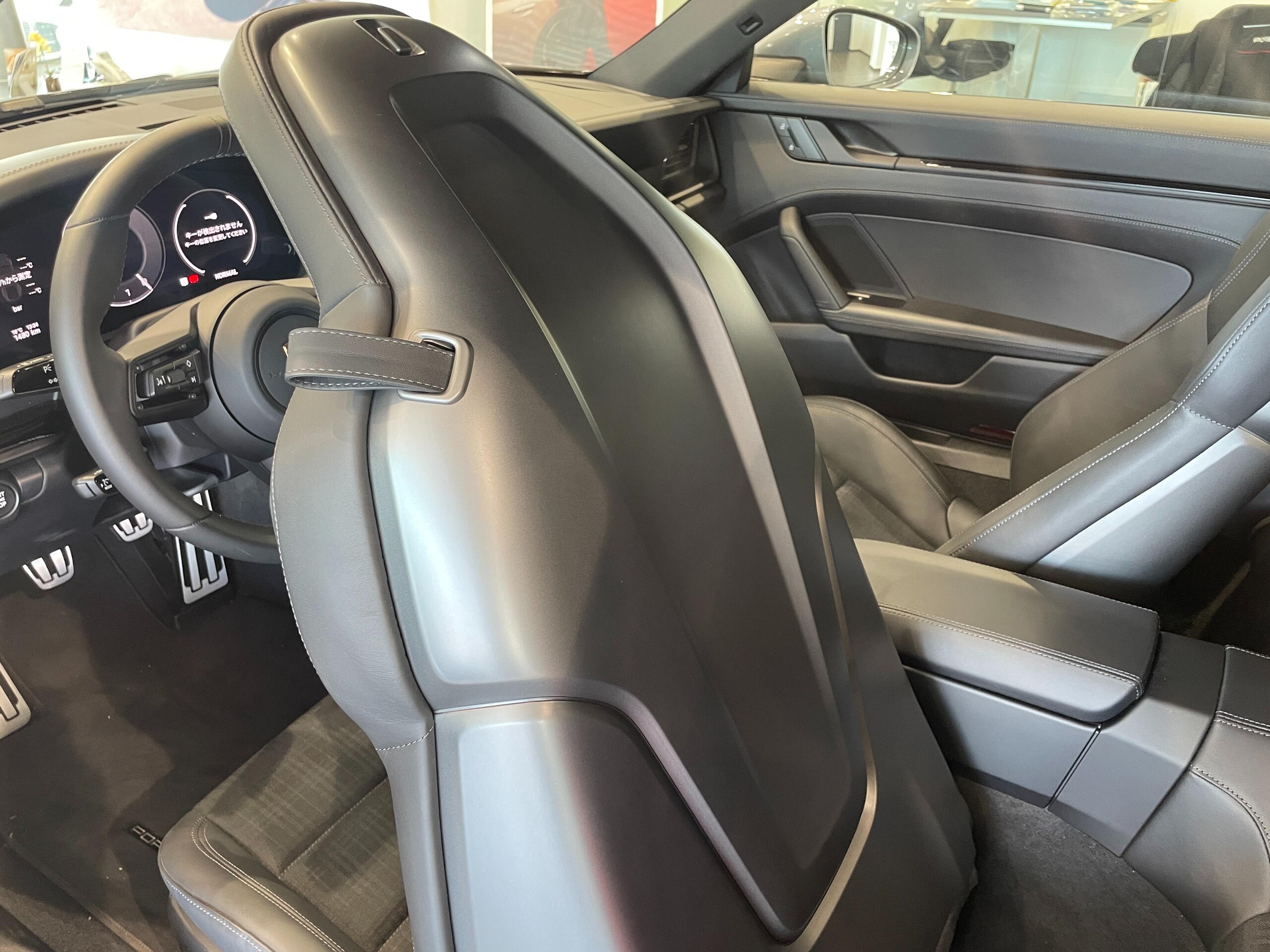 2025 Porsche 911 - 2025 ポルシェ Designサブセコンドクロック/BOSEサウンド/軽量遮音ガラス