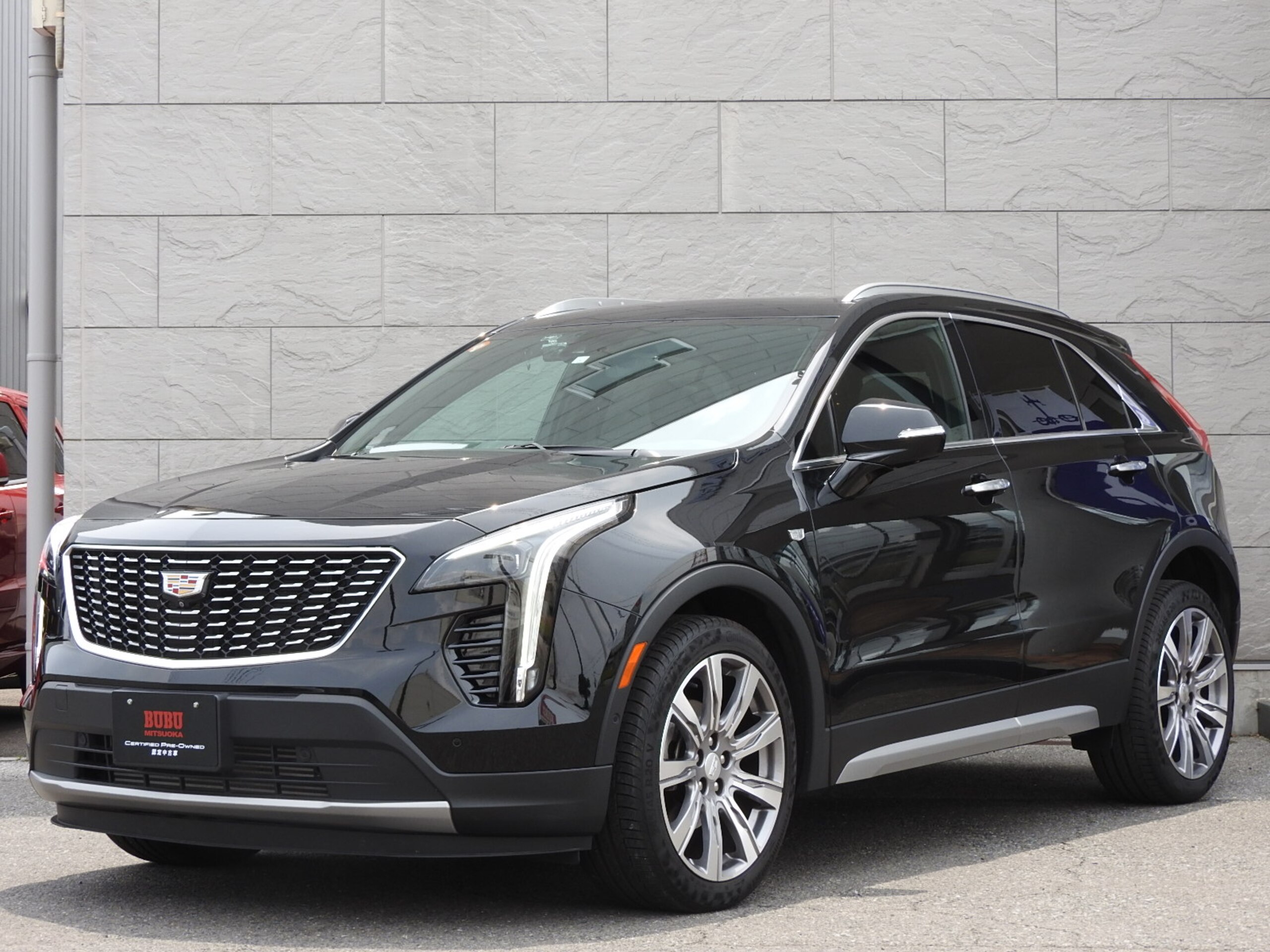 2023 Cadillac XT4 - キャデラック XT4 プラチナム 4WD 正規ディーラー車 LEDヘッドライト エマージェンシーブレーキ パノラミックルーフ パーキングアシスト 全周囲カメラ シートヒーター&クーラー 純正20インチAW パートタイム4WD アダプティブクルーズ
