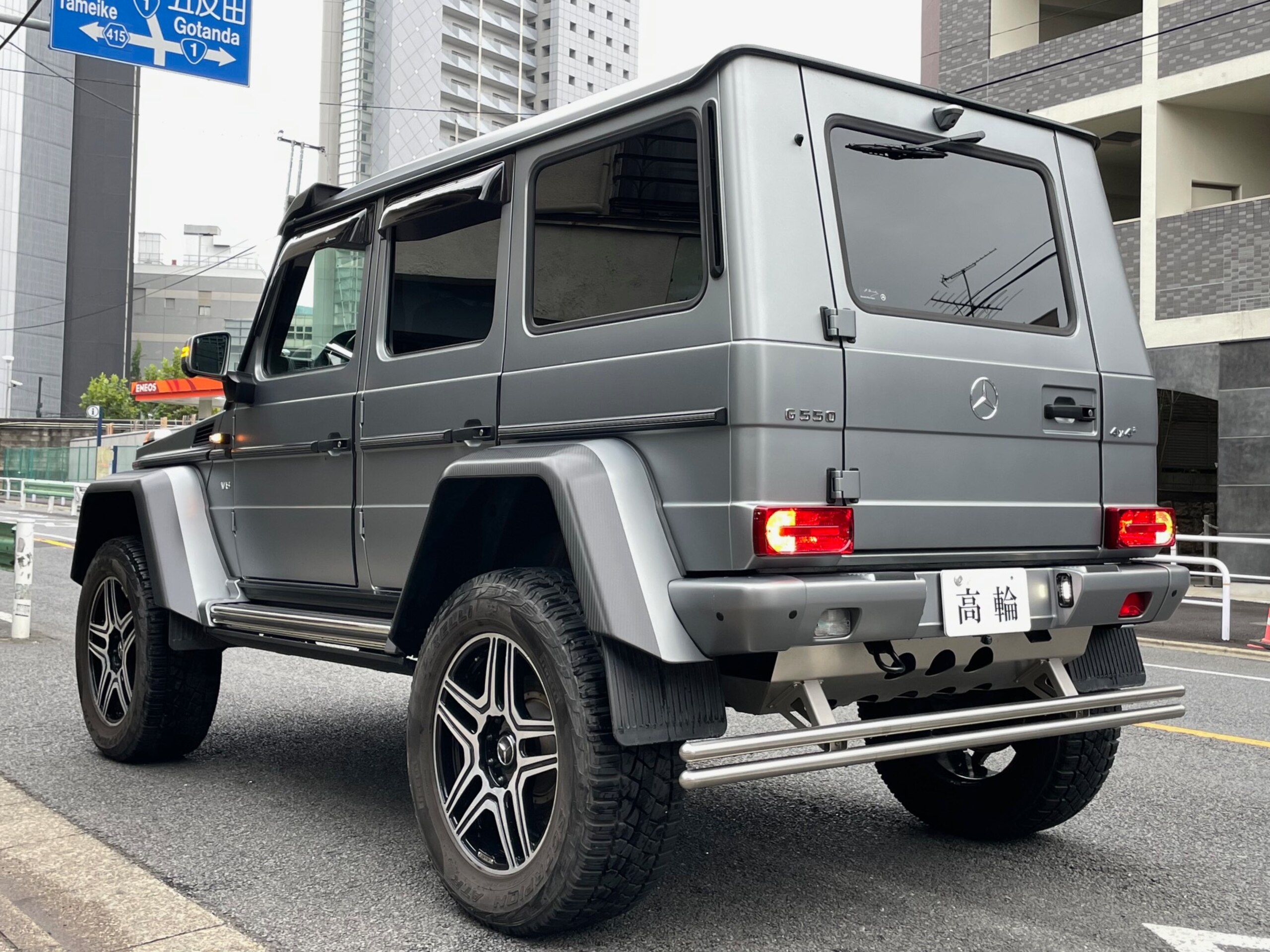 2016 Mercedes-Benz G-Class - メルセデス・ベンツ Gクラス G550 4x4スクエアード 4WD 4WD 受注生産モデル OP外装色 デジーノマグノプラチナムマット カーボン製オーバーフェンダー ツインサスペンション ドア開閉連動電動サイドステップ 360度カメラ ハーマンカードン
