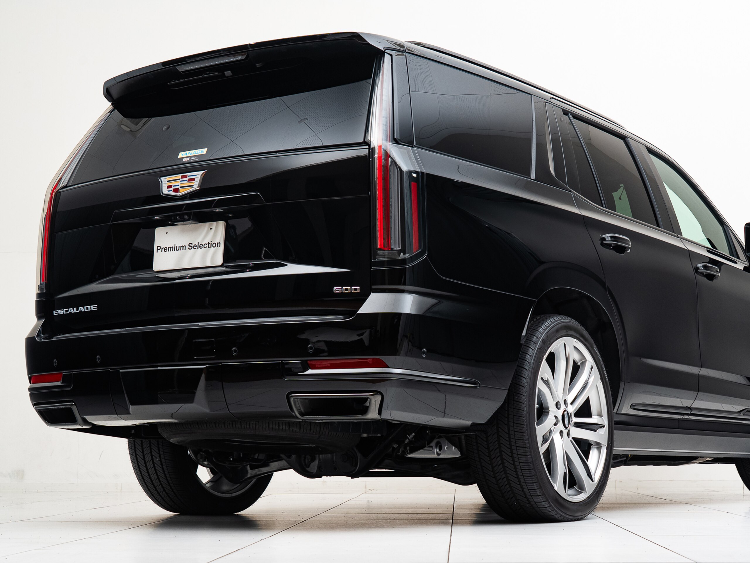 2025 Cadillac Escalade - キャデラック エスカレード スポーツ 4WD 保証付 大画面55インチHDカーブディスプレイ OP24インチAW 自動開閉ドア 電動サイドステップ AKGサウンド リアエンターテインメントシステム デジタルミラー アップルカープレイ/アンドロイドオート