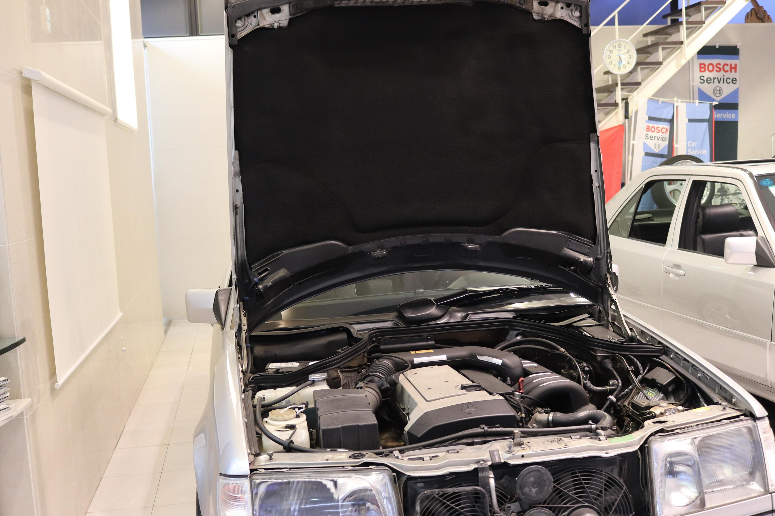 1995 Mercedes-Benz E-Class - 1995 مرسيدس بنز E-Class