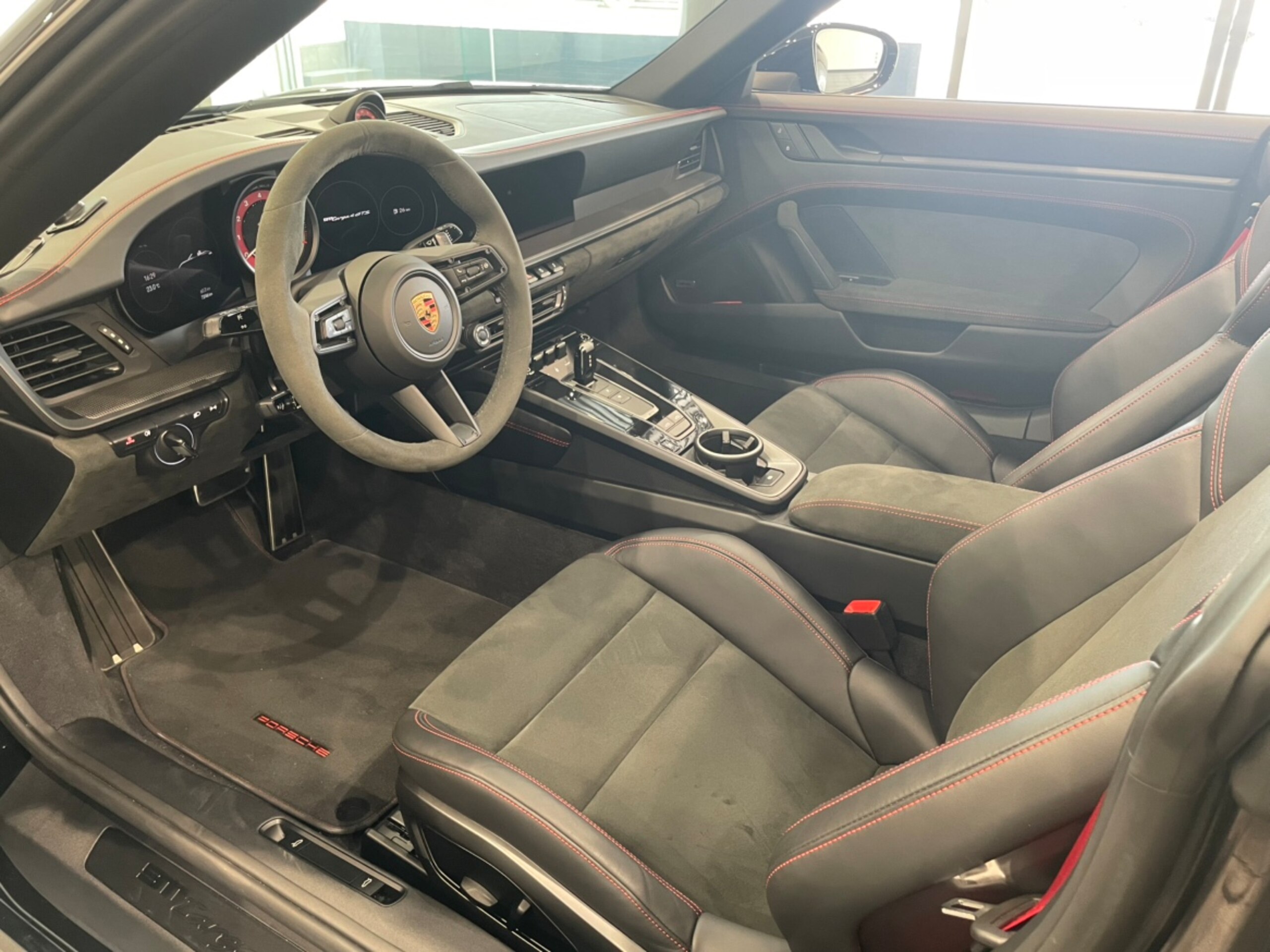 2024 Porsche 911 - 2024 بورشه 911