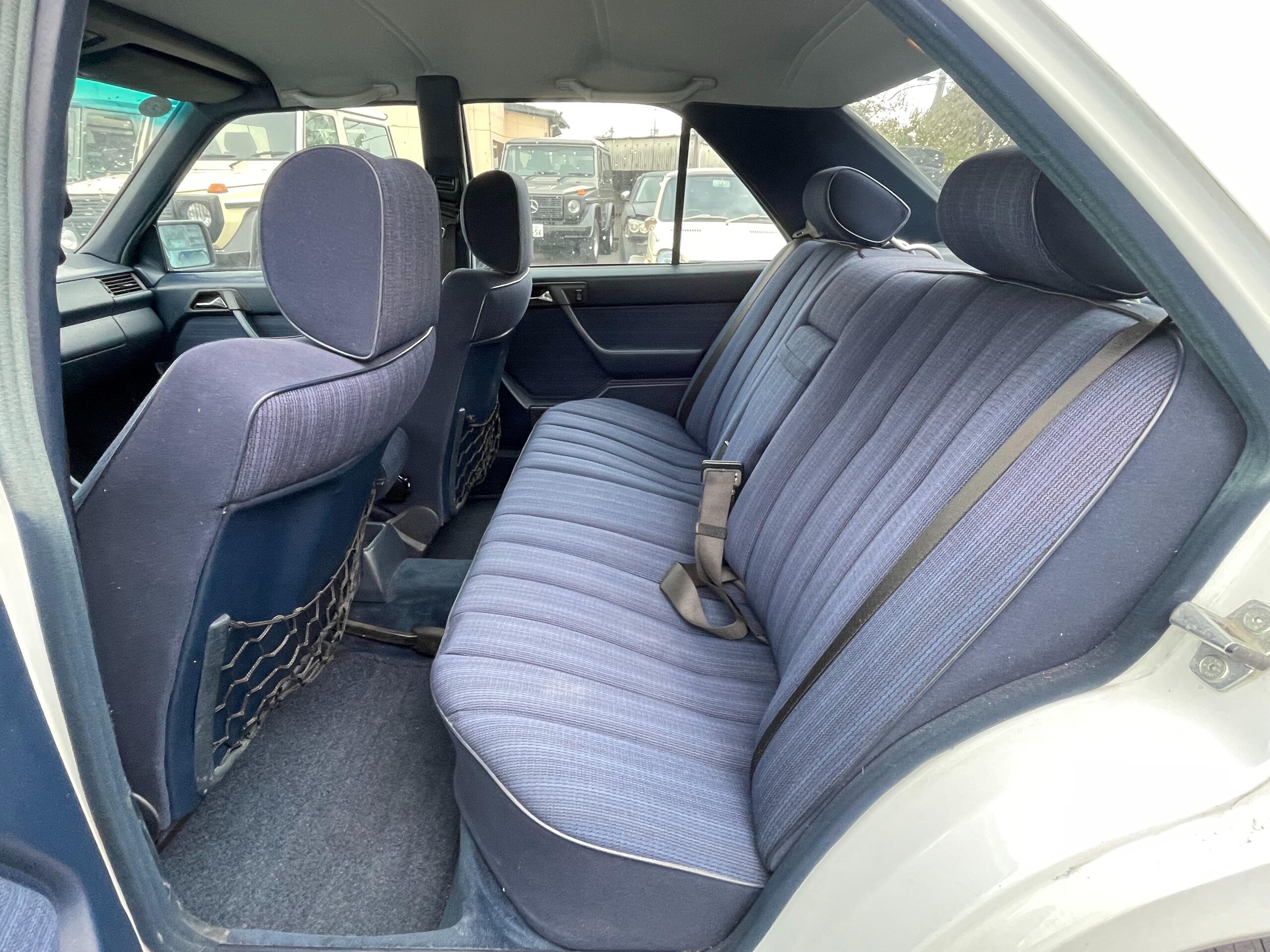 1989 Mercedes-Benz Medium Class - メルセデス・ベンツ ミディアムクラス 300Dターボ ディーゼル ディーゼルターボ
