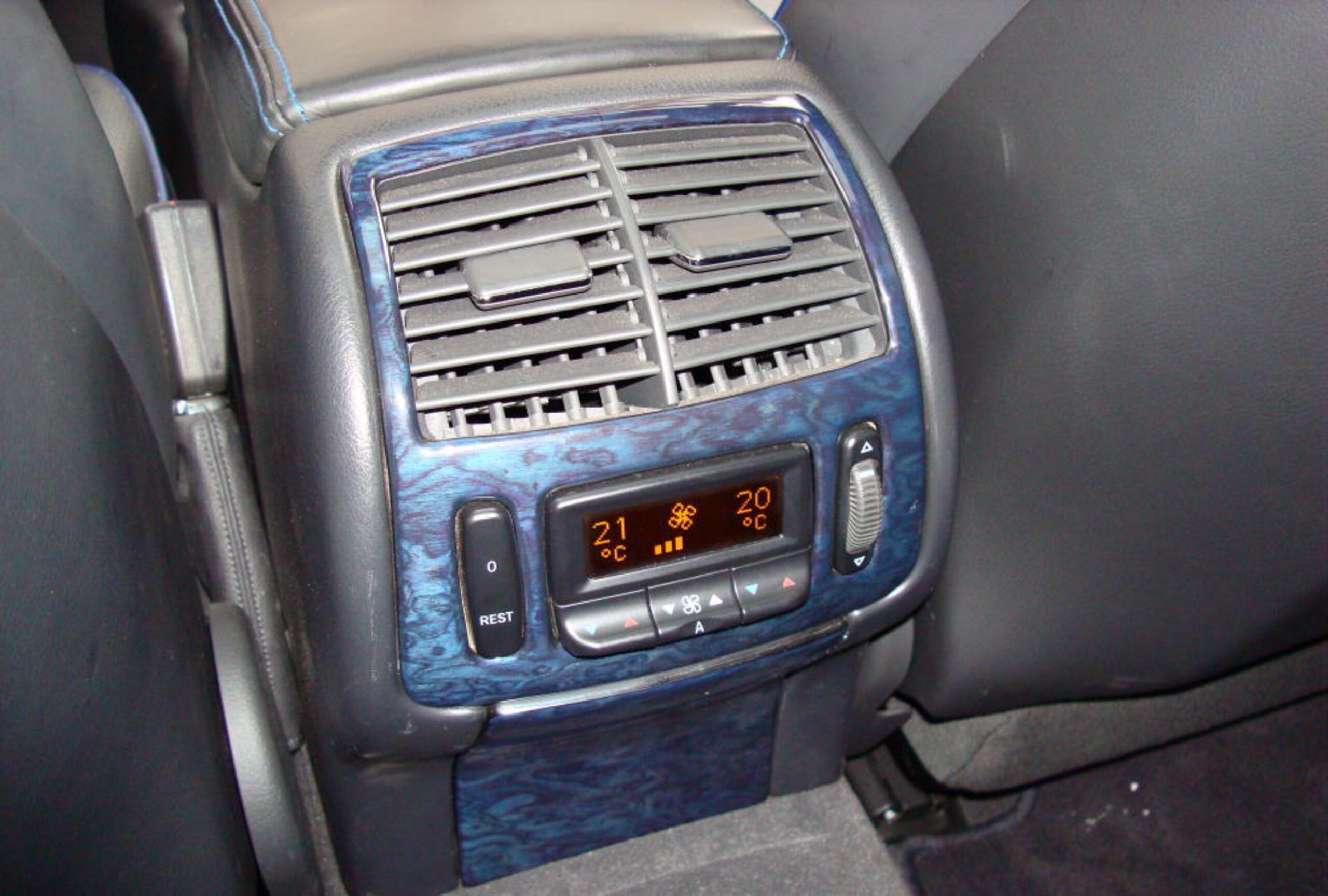 2006 Mercedes-Benz S-Class - 2006 مرسيدس بنز S-Class