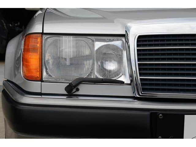 1992 MERCEDES-BENZ MEDIUM CLASS/124036 - 1992 مرسيدس بنز Medium-Class