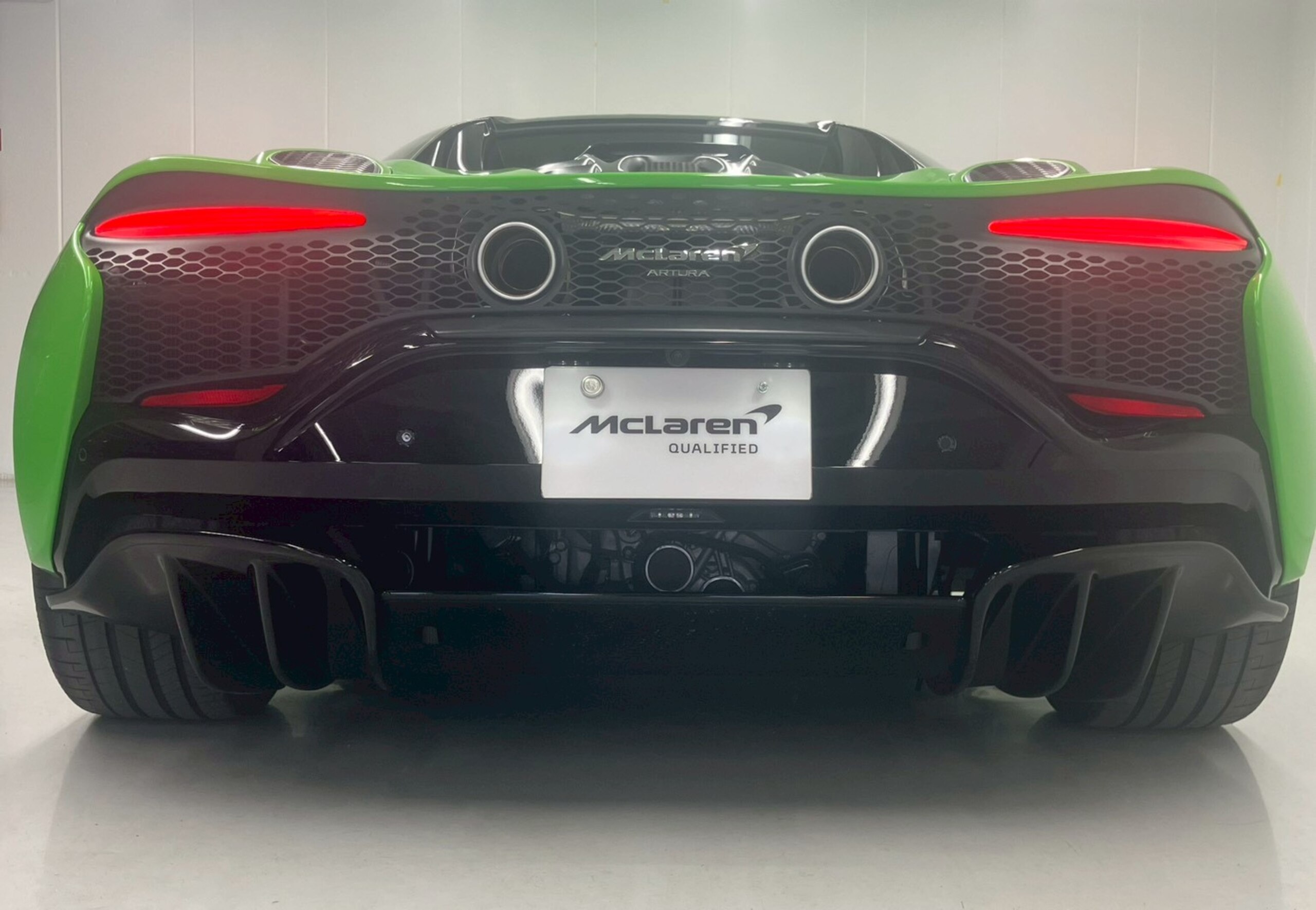 2024 McLaren Artura Spider