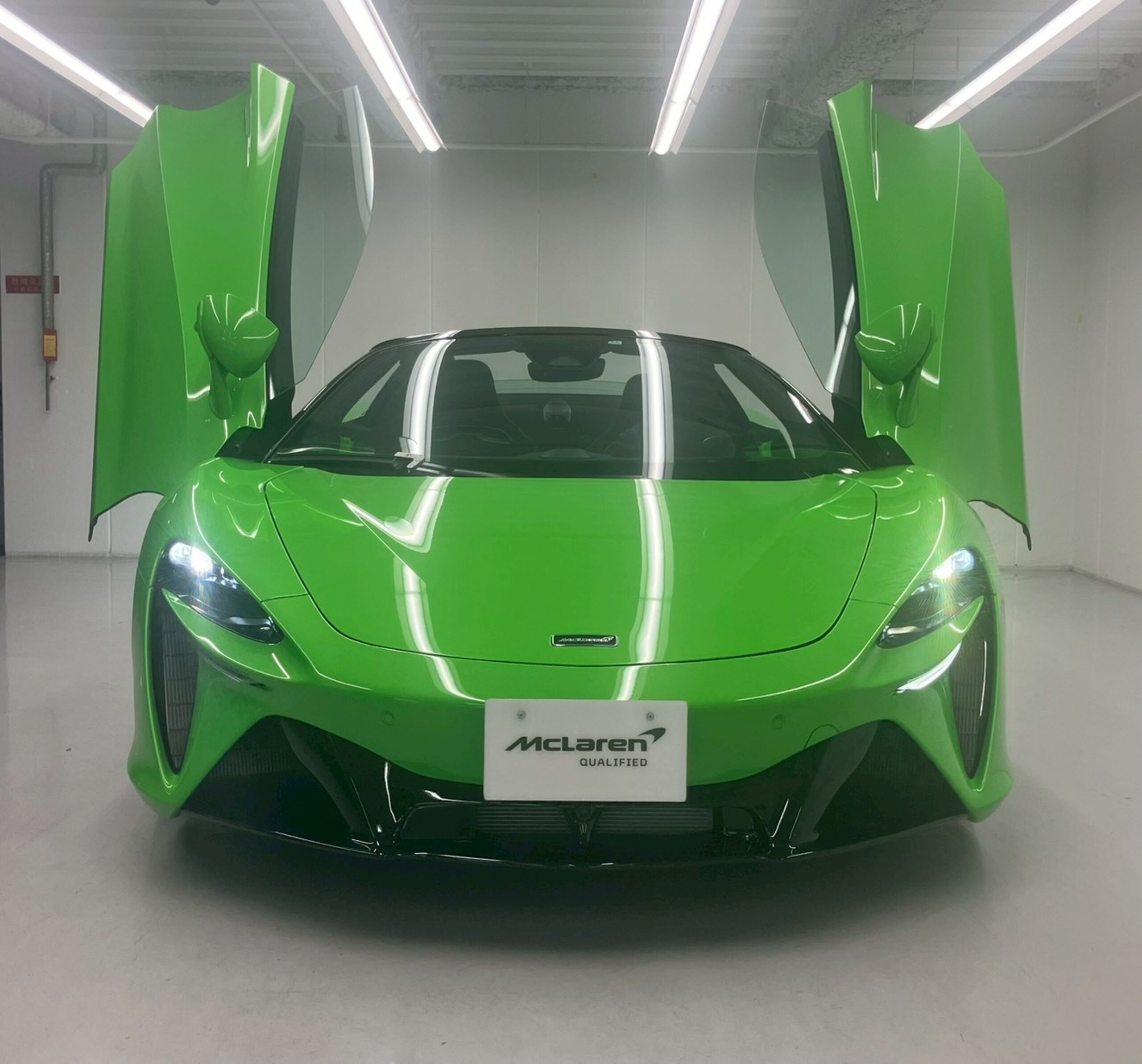 2024 McLaren Artura Spider