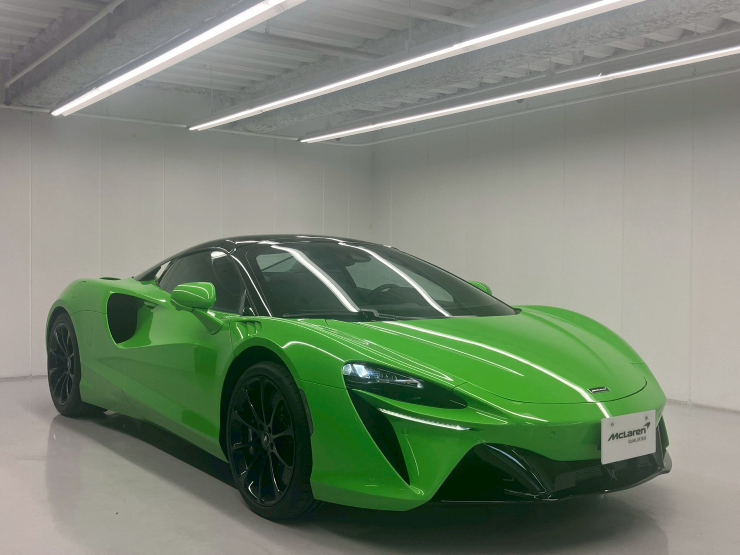 2024 McLaren Artura Spider