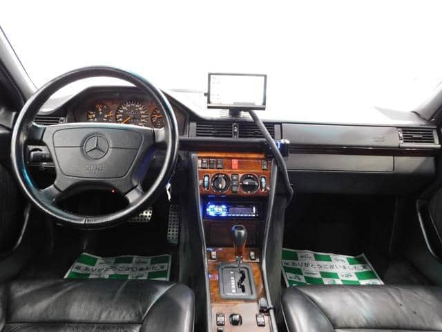 1995 MERCEDES-BENZ E-CLASS/124092 - 1995 メルセデス・ベンツ E-Class