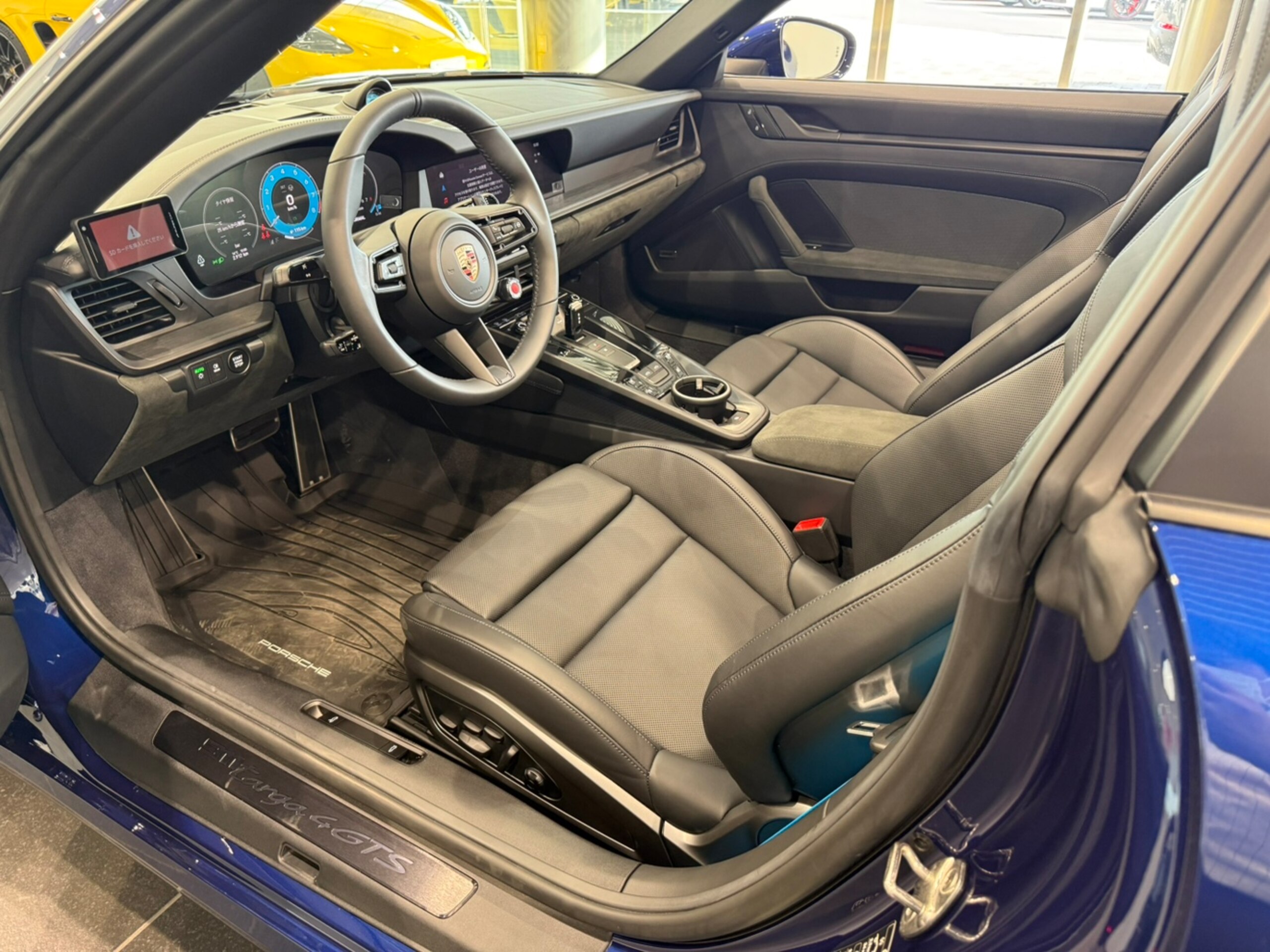 2025 Porsche 911 - ポルシェ 911 タルガ4 GTS PDK 認中/スポーツクロノ/スポエグ/ハイグロスブラックキャリパー/HDマトリクス/プライバシーガラス/フロントリフト/ナイトビジョン/BOSEサウンド