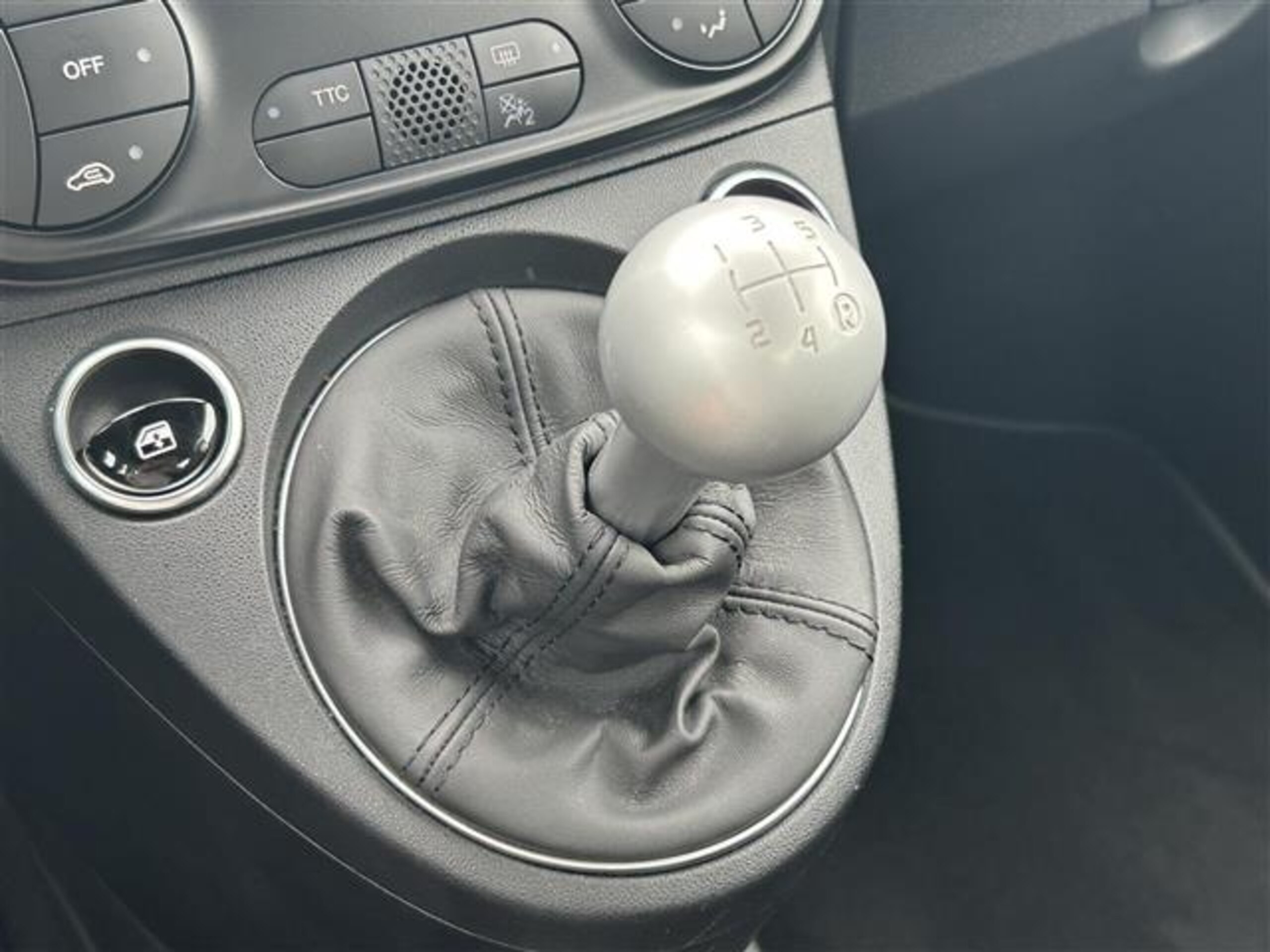 2023 Abarth 695 - アバルト 695 コンペティツィオーネ 禁煙/7インチタッチパネルモニター付きUCONNECT/BT/USB/AppleCarPlay/AndoroidAuto/Beatsサウンド/ETC/前後ドラレコ/5速MT左ハンドル仕様/1.4L直列4気管DOHC16バルブインタークラー付