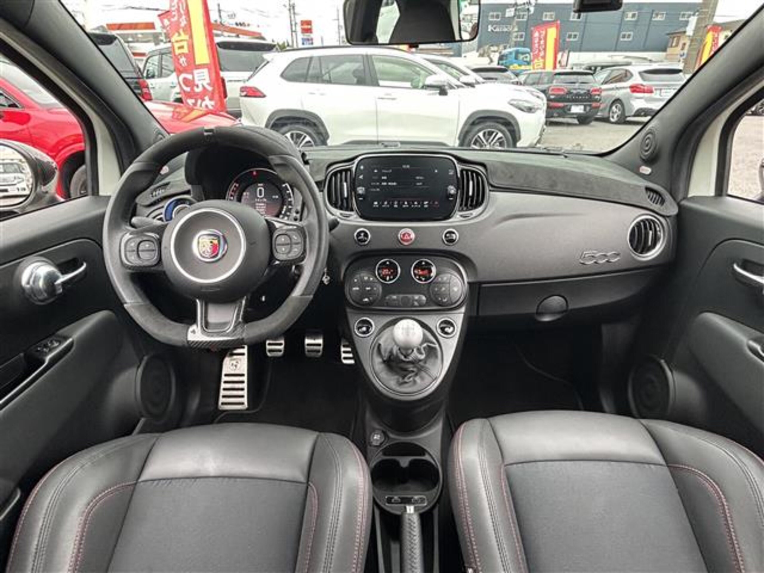 2023 Abarth 695 - アバルト 695 コンペティツィオーネ 禁煙/7インチタッチパネルモニター付きUCONNECT/BT/USB/AppleCarPlay/AndoroidAuto/Beatsサウンド/ETC/前後ドラレコ/5速MT左ハンドル仕様/1.4L直列4気管DOHC16バルブインタークラー付
