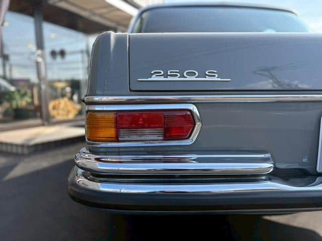 1967 MERCEDES-BENZ S-CLASS/108 - 1980 مرسيدس بنز S-Class