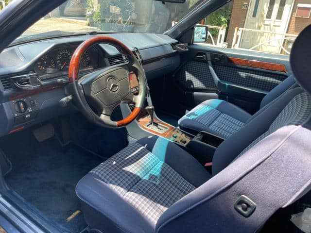 1994 MERCEDES-BENZ E-CLASS/124066 - 1994 メルセデス・ベンツ E-Class
