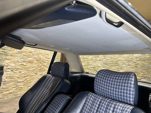 1987 MERCEDES-BENZ SL-CLASS 560SL/E-107048 - 1987 メルセデス・ベンツ SL-Class