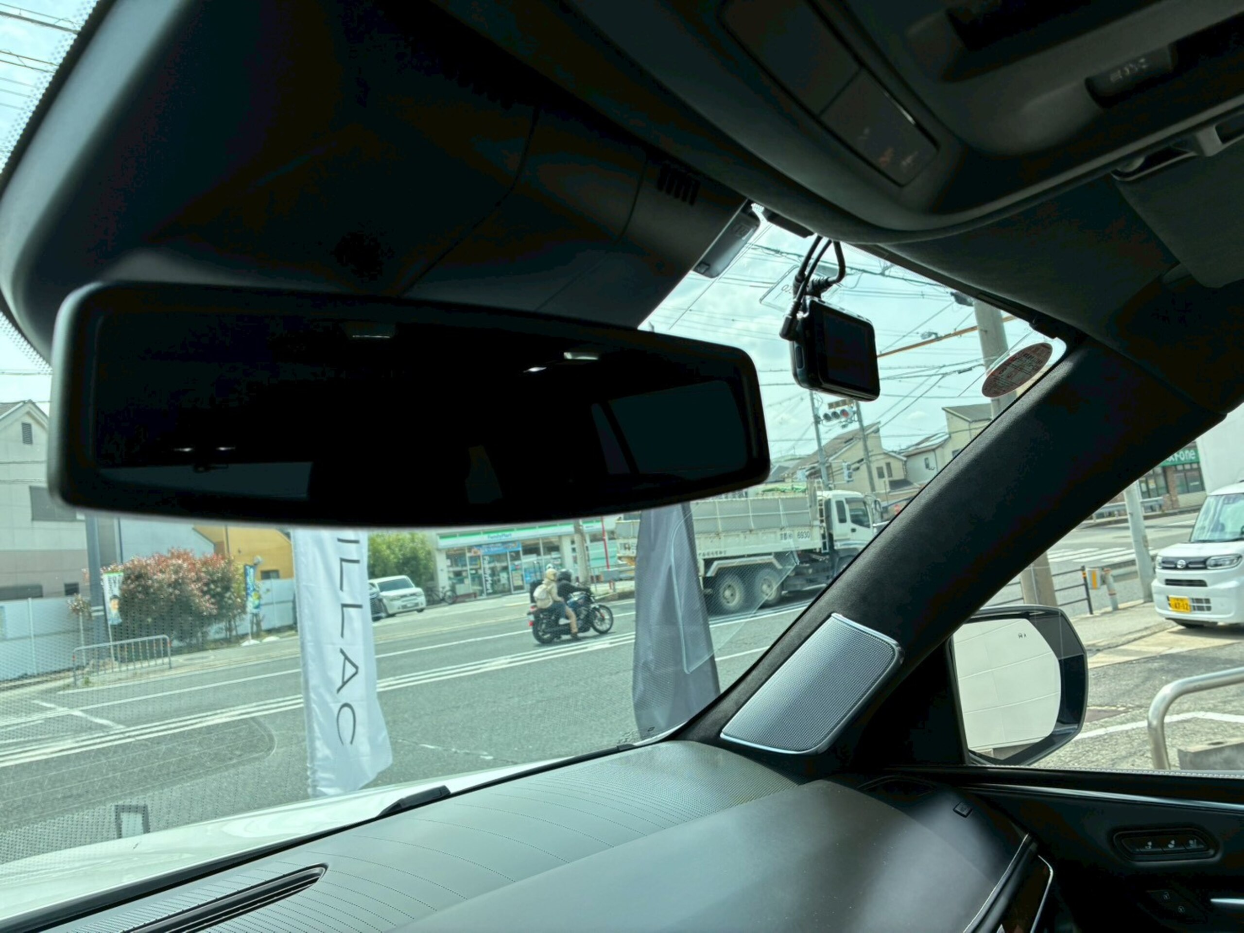 2022 Cadillac Escalade - キャデラック エスカレード プラチナム キャデラック認定中古車 1年保証 正規ディーラー車 ジェットブラックレザー 416psV8OHV AKG36スピーカー 38インチOLEDディスプレイ パノラマルーフ ナイトビジョン 冷蔵庫