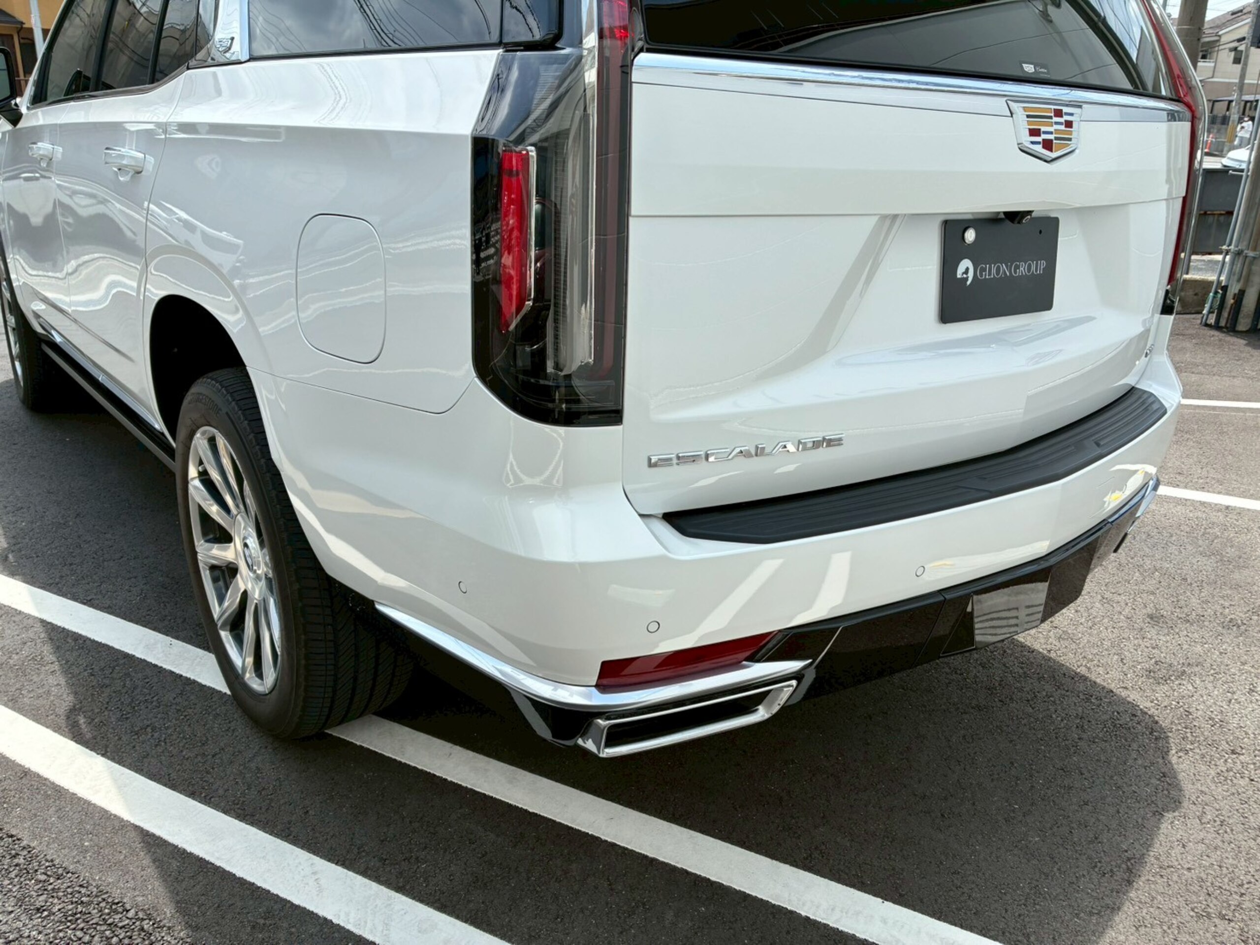 2022 Cadillac Escalade - キャデラック エスカレード プラチナム キャデラック認定中古車 1年保証 正規ディーラー車 ジェットブラックレザー 416psV8OHV AKG36スピーカー 38インチOLEDディスプレイ パノラマルーフ ナイトビジョン 冷蔵庫