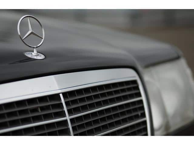 1994 MERCEDES-BENZ E-CLASS/124092 - 1994 مرسيدس بنز E-Class