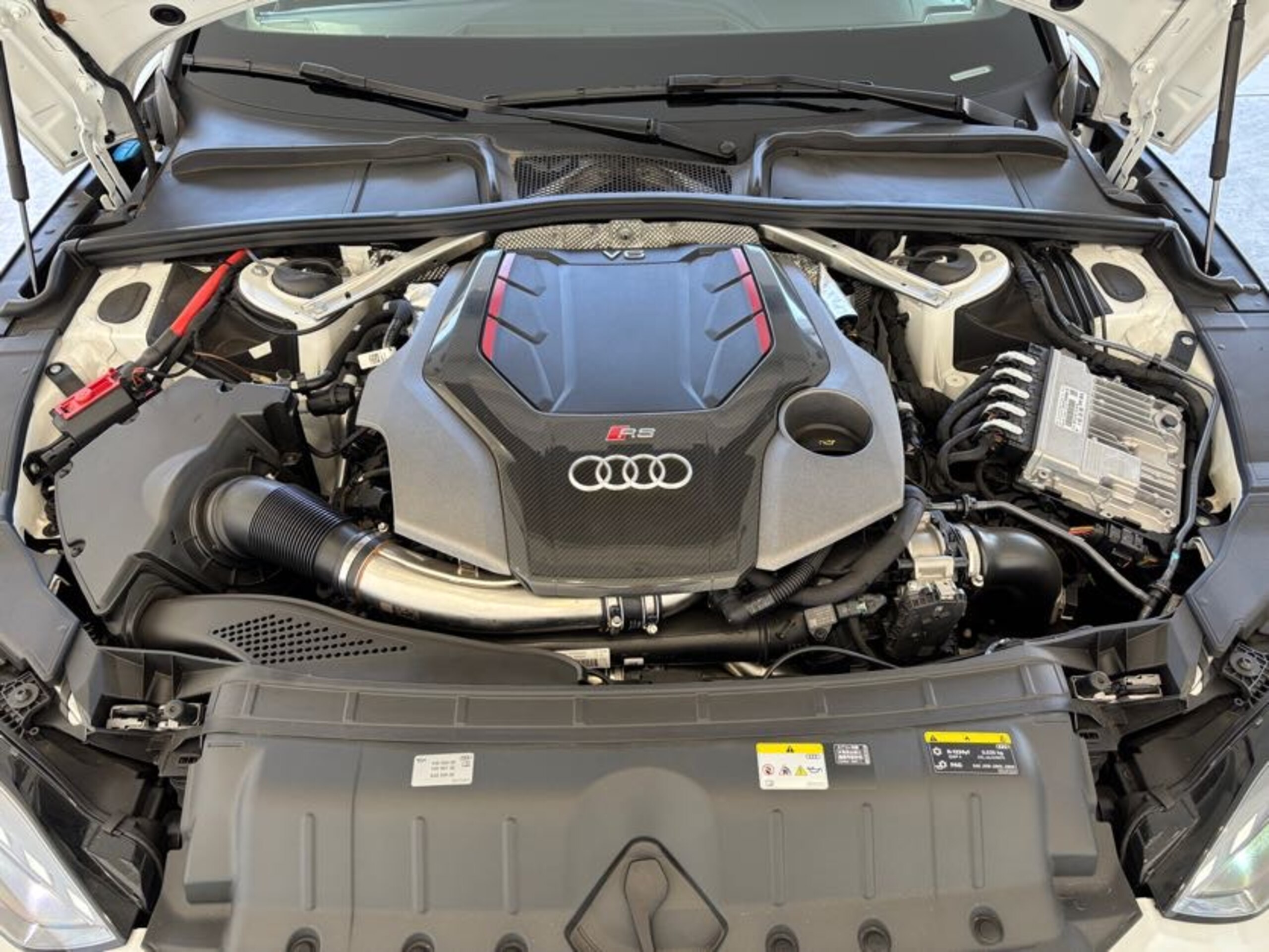 2023 Audi RS5 - アウディ RS5 2.9 4WD ワンオーナー 左ハンドル カーボンスタイリングパッケージ パノラマサンルーフ サラウンドビューカメラ/パークアシスト プライバシーガラス Bang&Olufsen シートヒーター 認定中古車