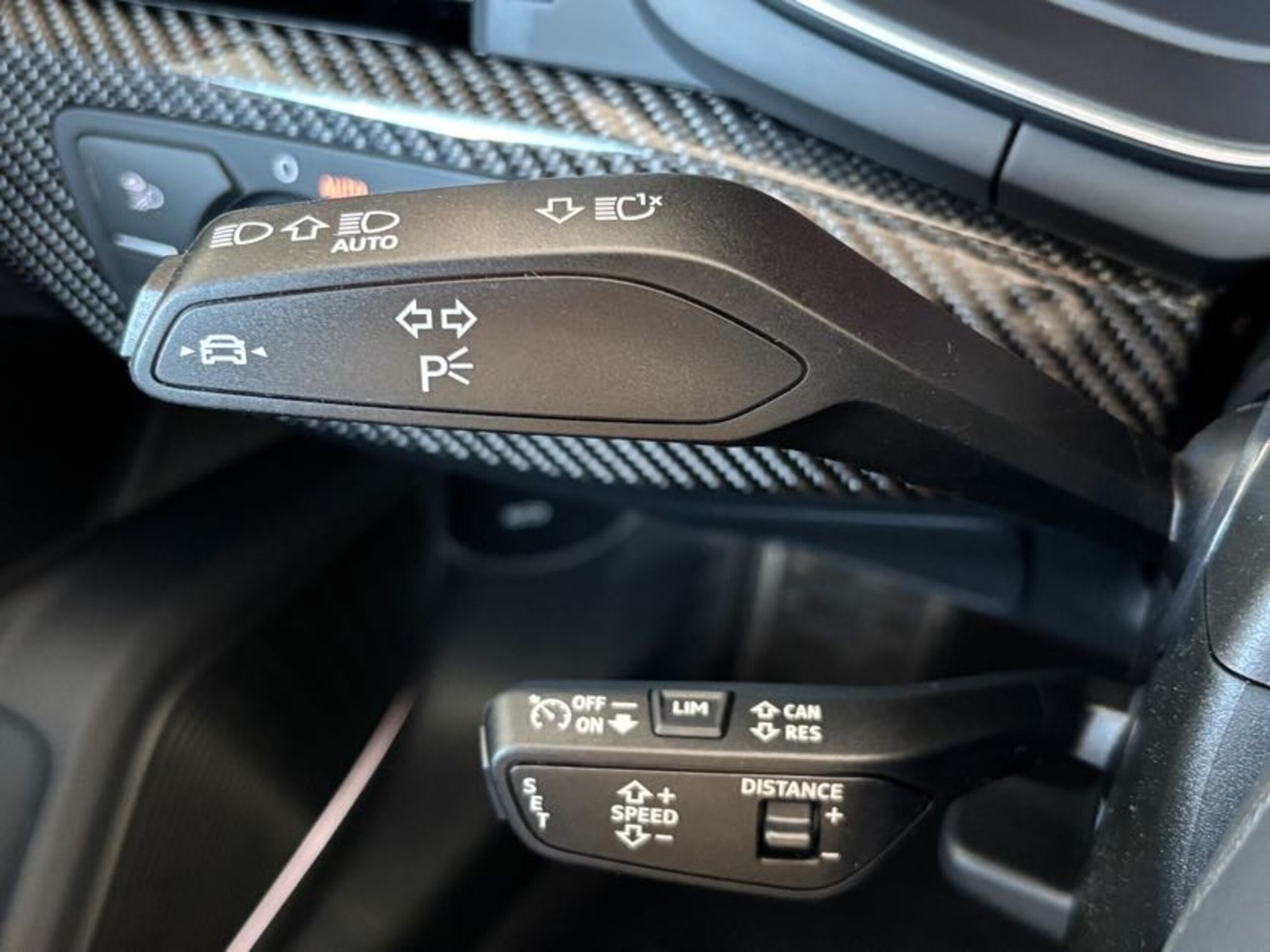 2023 Audi RS5 - アウディ RS5 2.9 4WD ワンオーナー 左ハンドル カーボンスタイリングパッケージ パノラマサンルーフ サラウンドビューカメラ/パークアシスト プライバシーガラス Bang&Olufsen シートヒーター 認定中古車