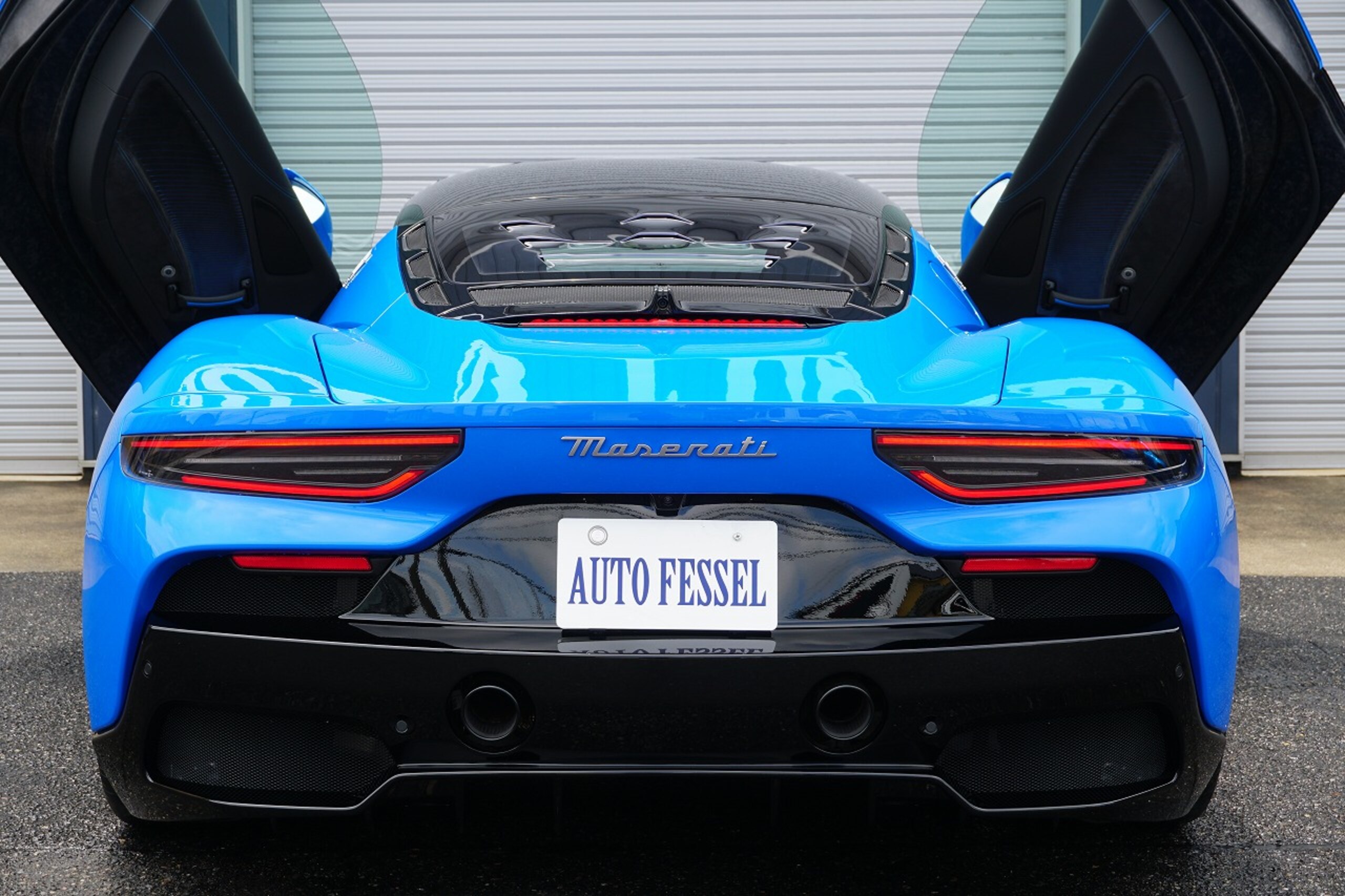 2023 Maserati MC20 - マセラティ MC20 3.0 MY23 NEWモデル 左H 1オーナー 走行490km 左ハンドル メンテナンスPKG カーボンブレーキ 車両リフト 液晶ロータリースイッチ BMS 2トンペイント 電動コラム 新車保証付