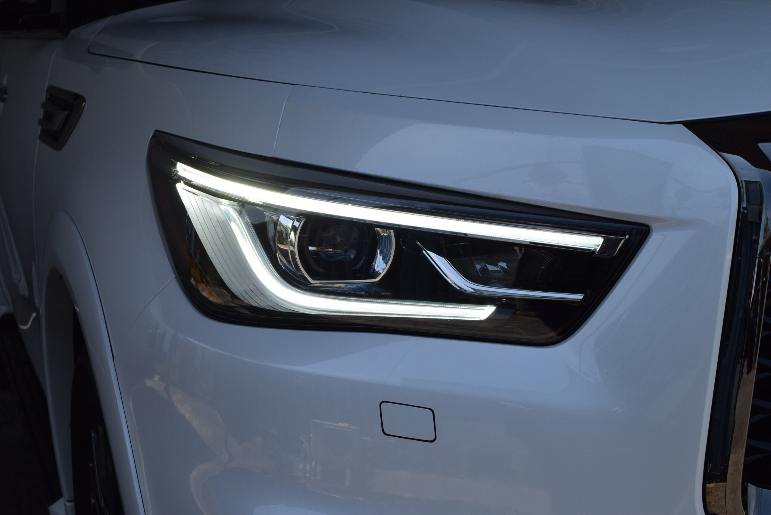 2022 Infiniti QX80 - 2022 إنفينيتي QX80