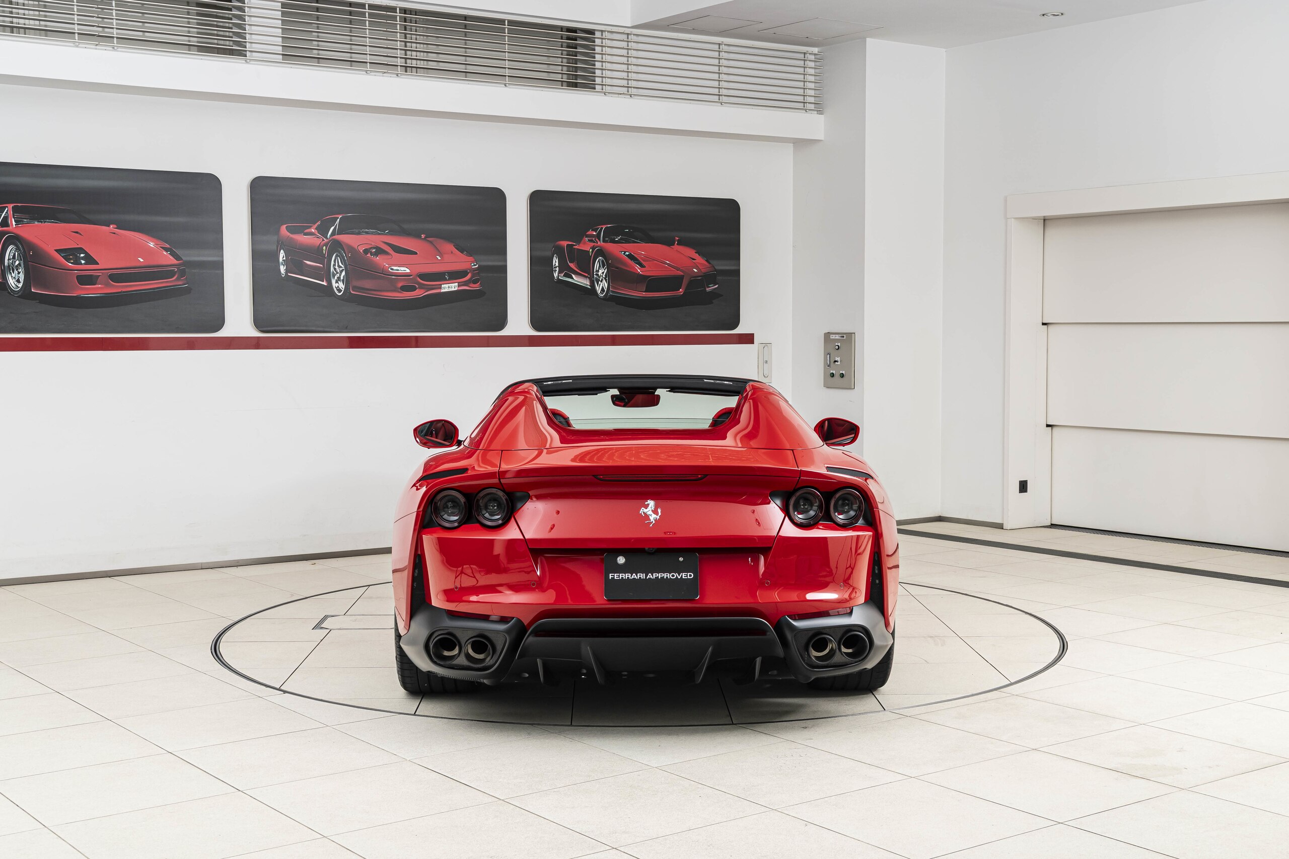 2022 Ferrari 812GTS