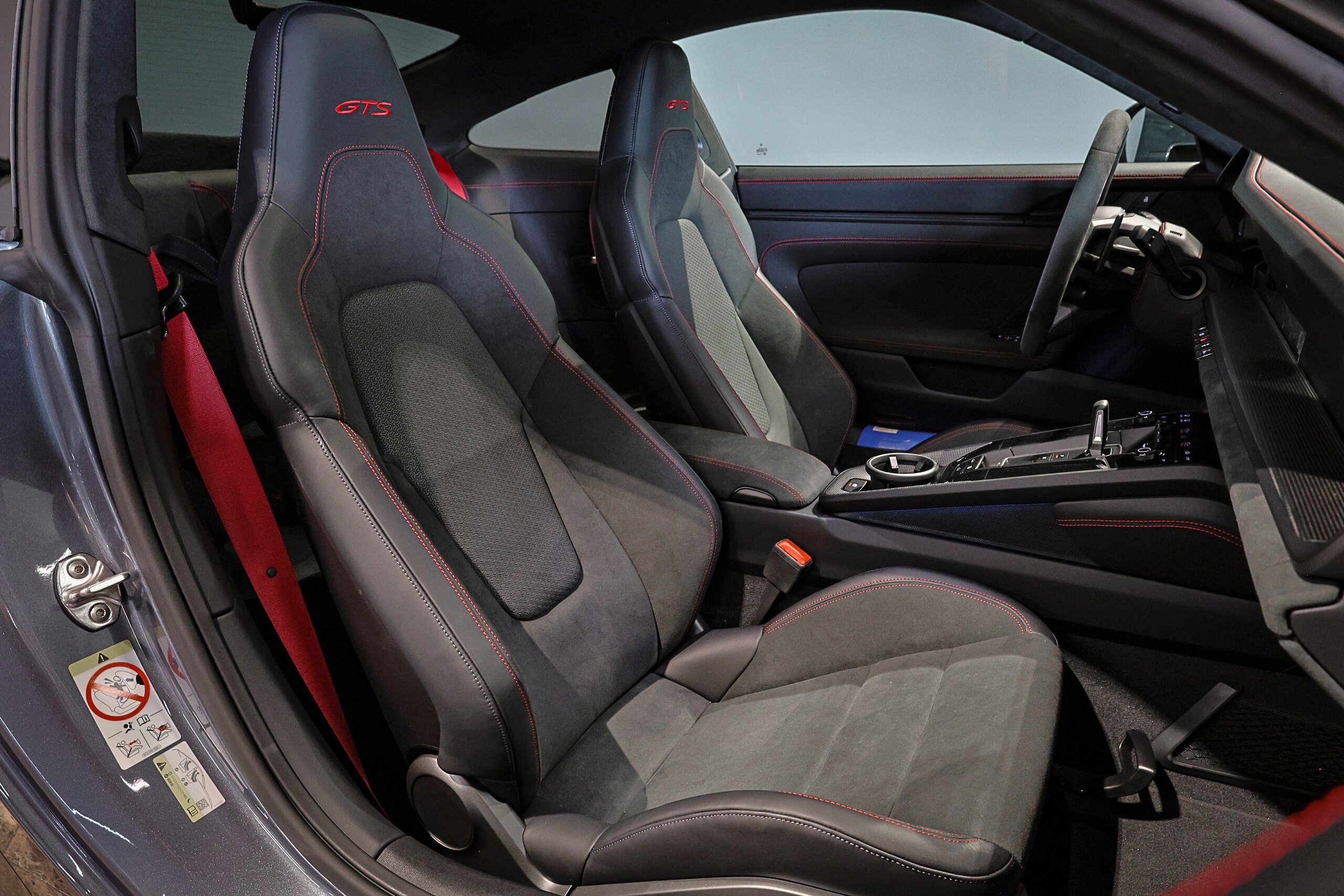 2025 Porsche 911
