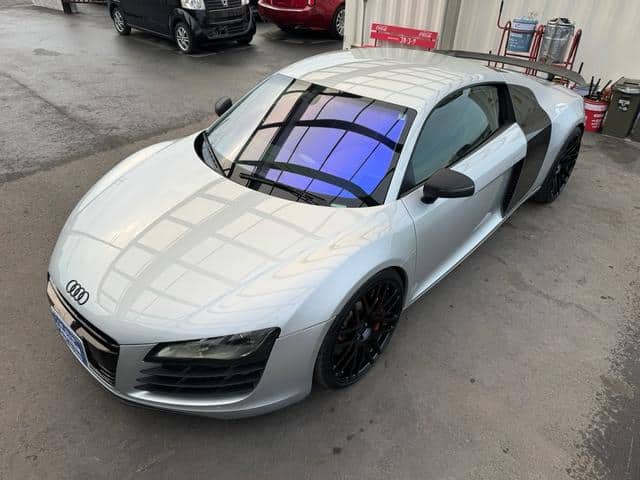2010 AUDI R8/42BYHF - 2010 アウディ R8