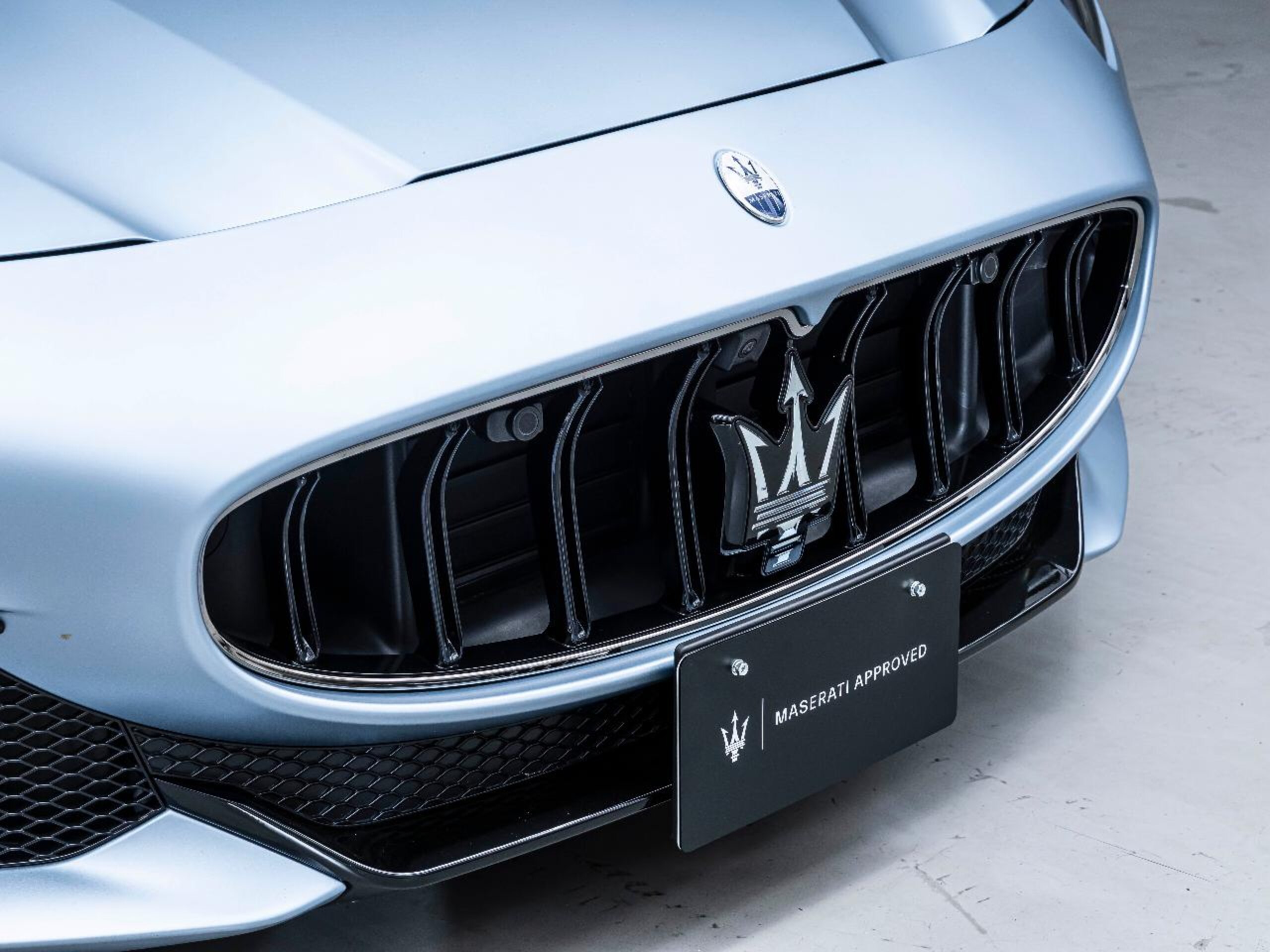 2024 Maserati GranTurismo - マセラティ グラントゥーリズモ トロフェオ 4WD 認定保証2年 世界限定車 75th アニバーサリー エディション 2トーンインテリア 75thヘッドレストトライデントステッチ 75thホイールセンターキャップ
