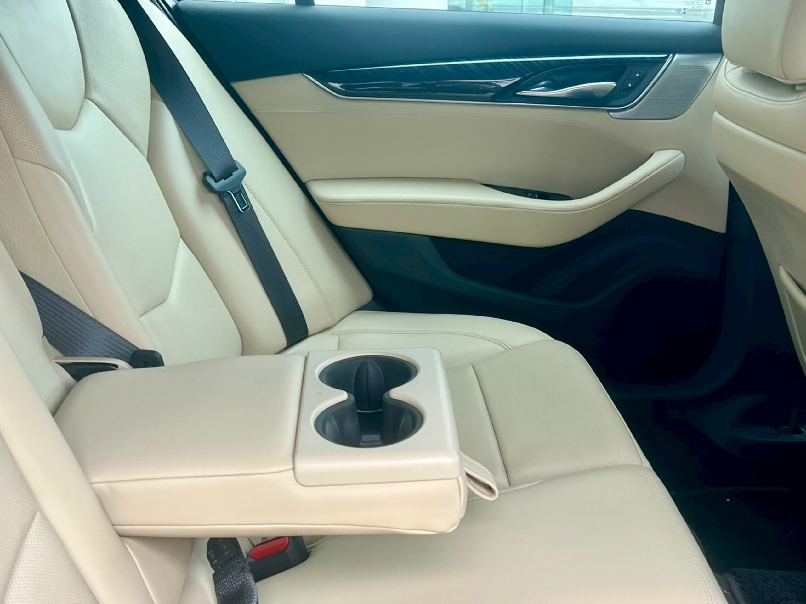 2021 Cadillac CT5 - キャデラック CT5 プラチナム 認定中古車 ガーネットメタリック LEDヘッドライト ブラックレザーシート シートヒーター ベンチレーション ステアリングヒーター ヘッドアップディスプレイ デジタルインナーミラー