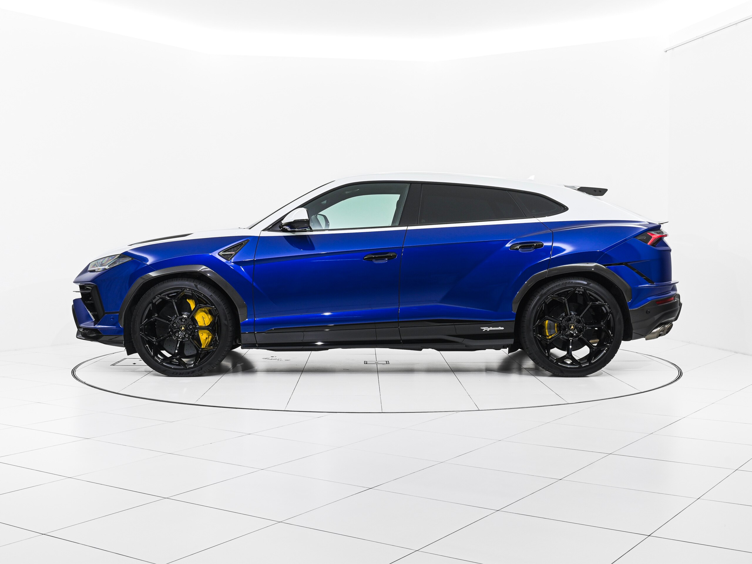 2025 Lamborghini Urus - 2025 لامبورغيني Urus
