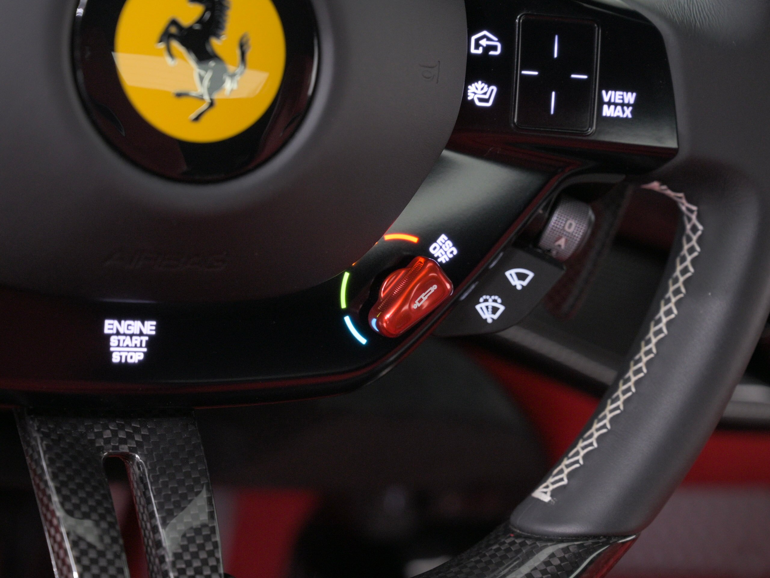 2023 Ferrari SF90Spider - フェラーリ SF90スパイダー F1 DCT E4WD 左H リフター Apple CarPlay ツートンボディ カーボン製Fウイング/ディフューザー/アンダードアカバー Hi-Fiサウンド