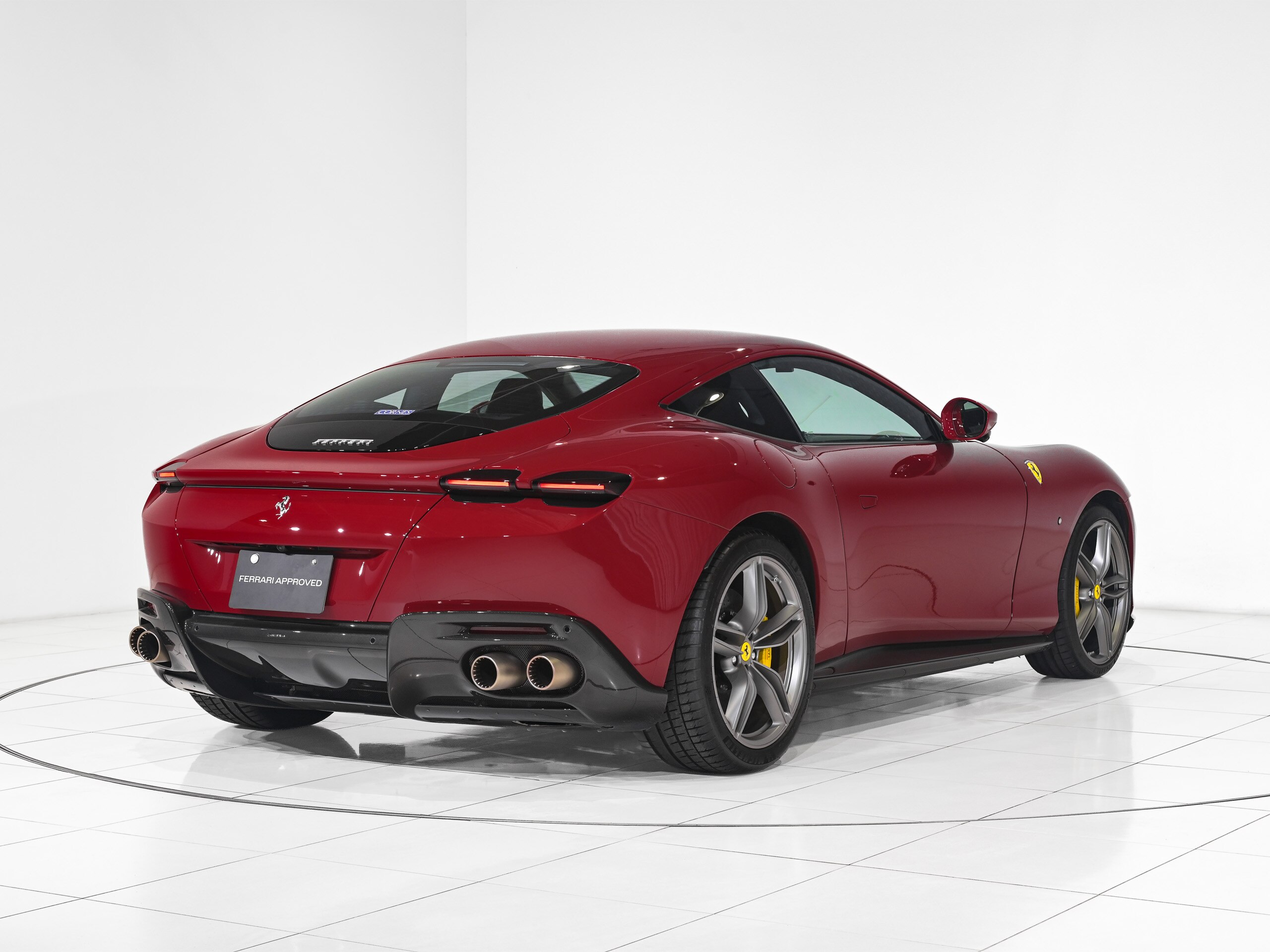 2023 Ferrari Roma - フェラーリ ローマ F1 DCT 20インチ・マットグリジオコルサ鍛造ホイール マグネライド・デュアルモード・ショックアブソーバー・システム パッセンジャーディスプレイ LED付カーボンファイバー製ステアリングホイール 遮熱ウィンドスクリーン