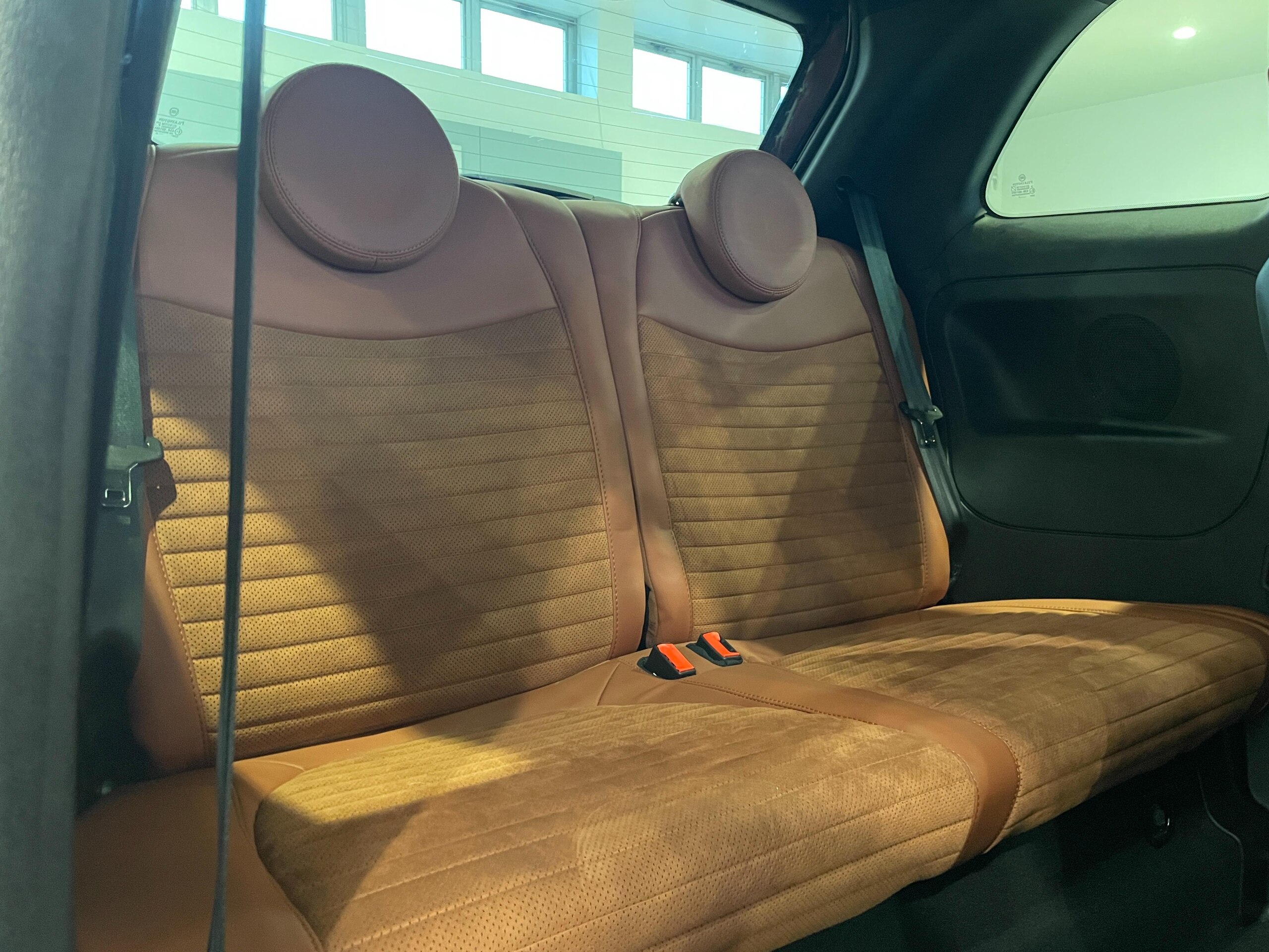 2021 Abarth 595 - アバルト 595 コンペティツィオーネ アップルカープレイ&アンドロイドオート/USB/Bluetooth/ETC/ドライブレコーダー/サベルトシート/可変式レコードモンツァマフラー/17インチAW/ブレンボキャリパー/認定中古