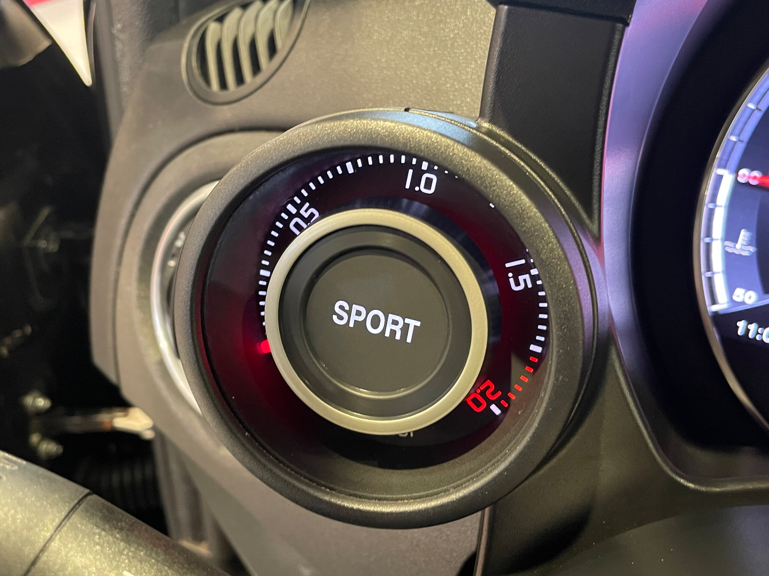 2021 Abarth 595 - アバルト 595 コンペティツィオーネ アップルカープレイ&アンドロイドオート/USB/Bluetooth/ETC/ドライブレコーダー/サベルトシート/可変式レコードモンツァマフラー/17インチAW/ブレンボキャリパー/認定中古