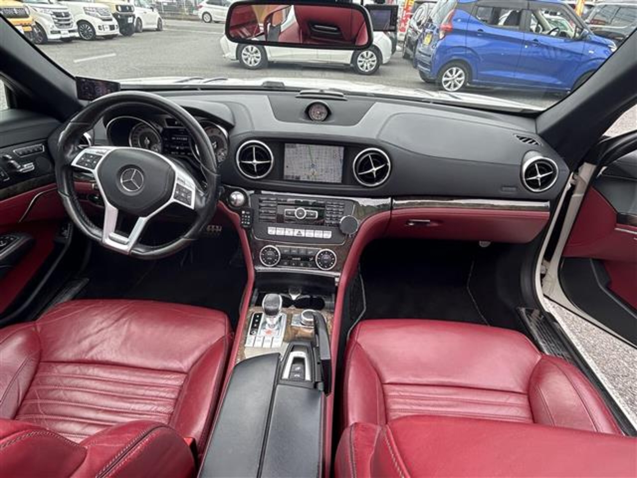 2013 Mercedes-Benz SLClass - メルセデス・ベンツ SLクラス SL550 ブルーエフィシェンシー 禁煙車/ナビ/バックカメラ/ETC/ルーフオープン/マジックスカイコントロール/ハーマンカードン/赤革レザーシート/シートヒーター/エアスカーフ/安全装備/パワーバックドア/保証書/取扱説明書