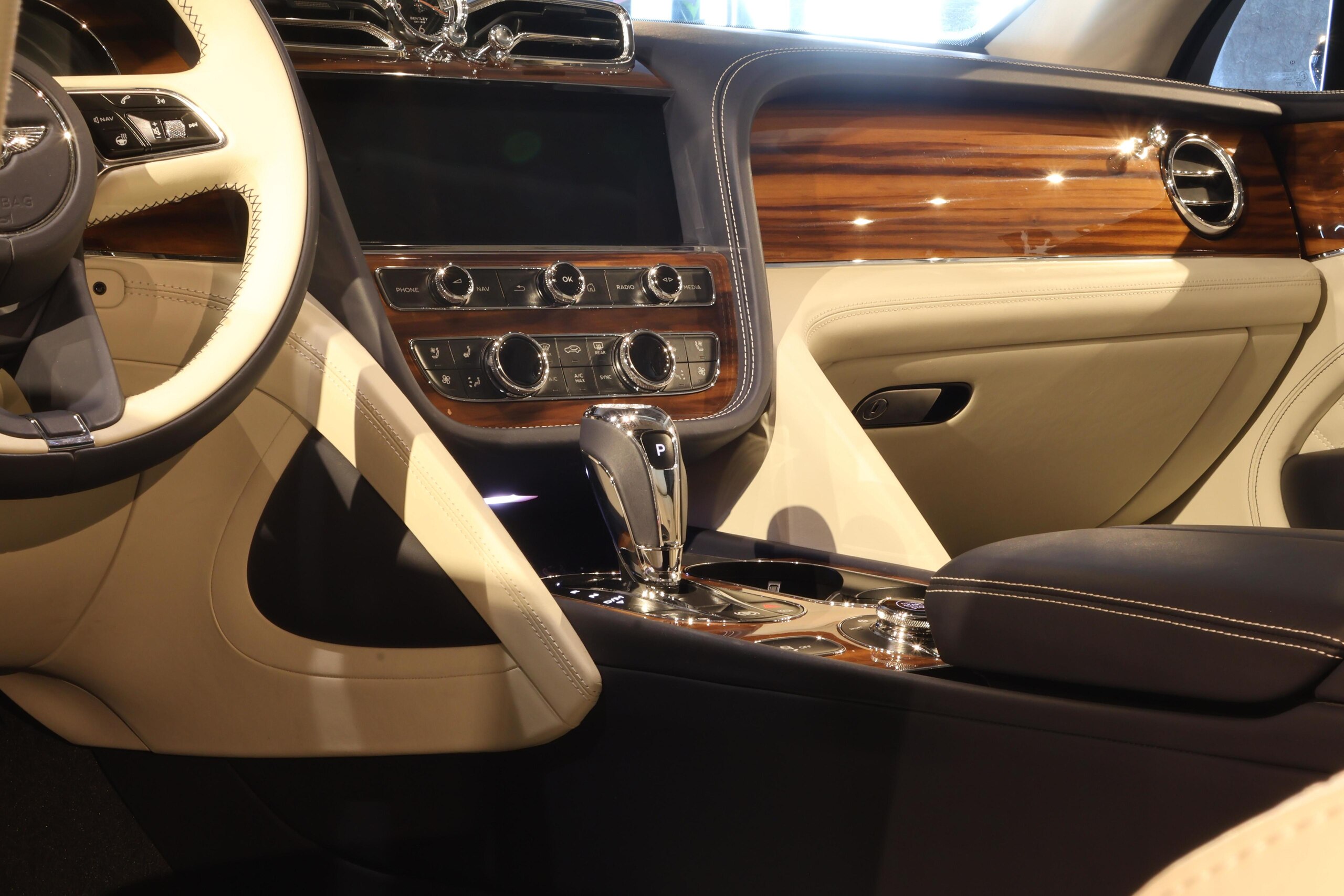 2021 Bentley Bentayga - ベントレー ベンテイガ V8 4WD