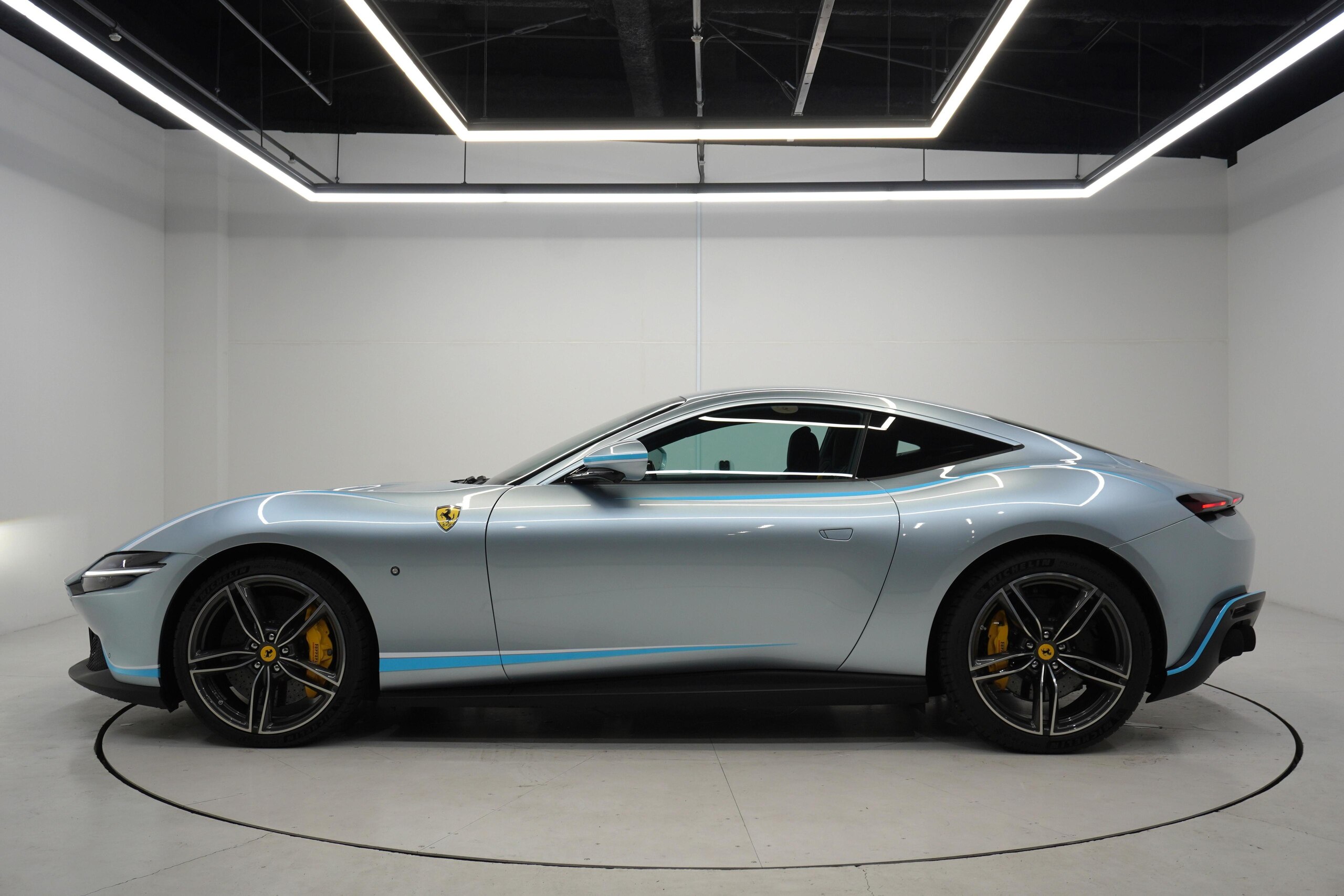 2023 Ferrari Roma - 2023 فيراري Roma
