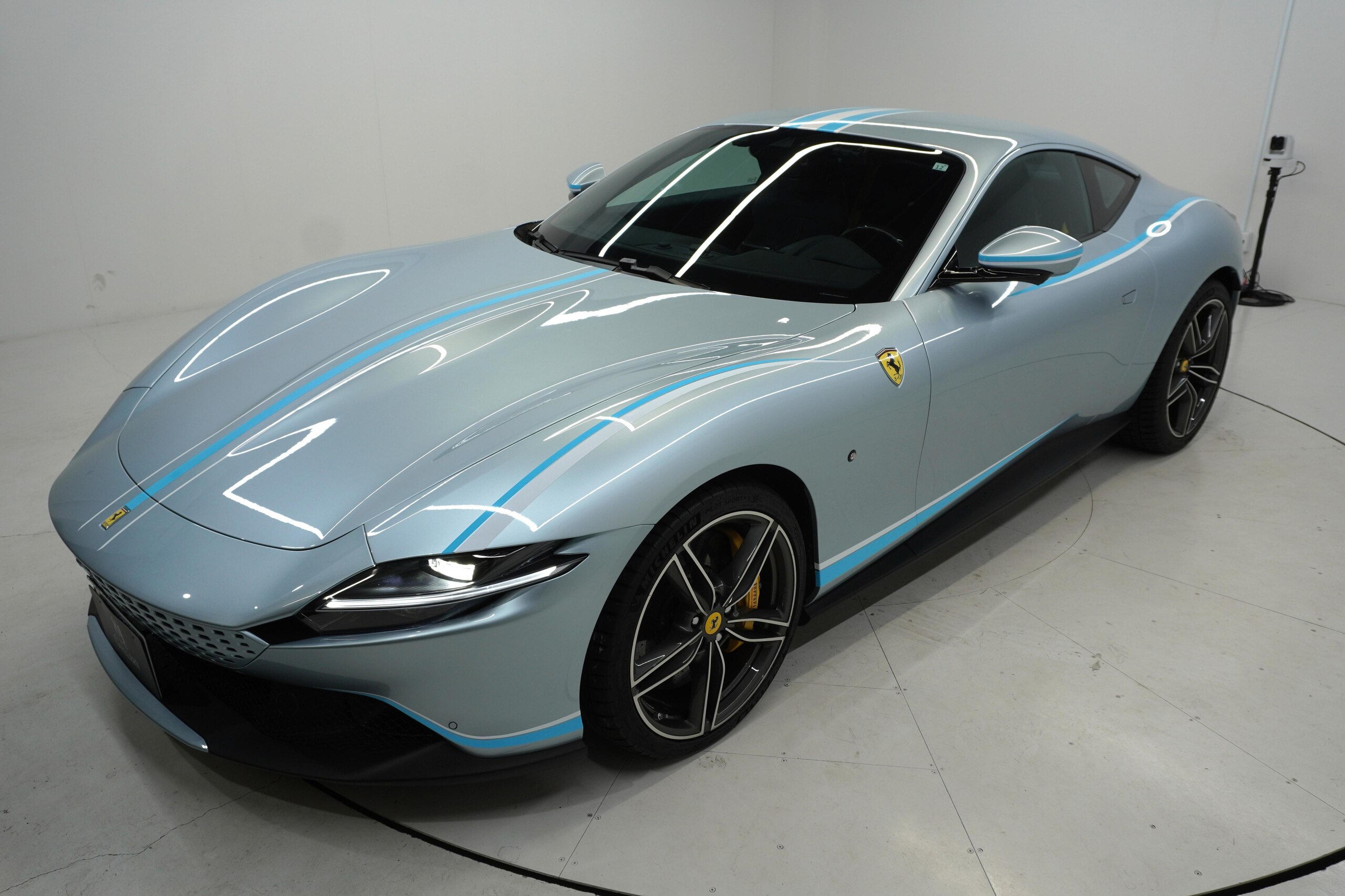 2023 Ferrari Roma - 2023 فيراري Roma