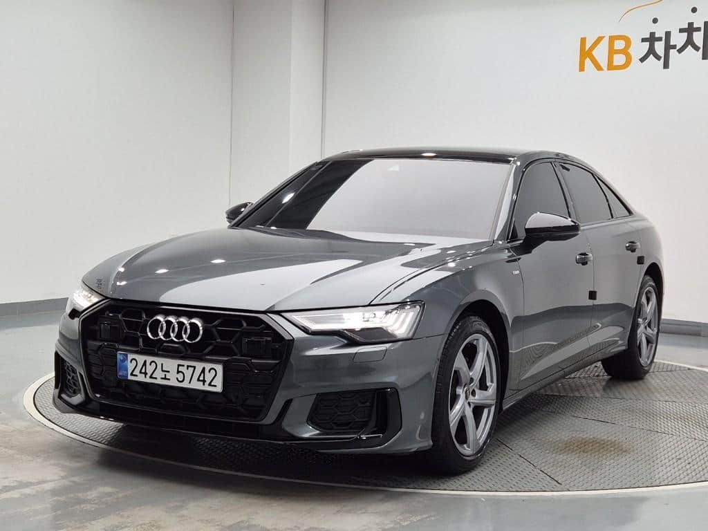 2025 AUDI A6