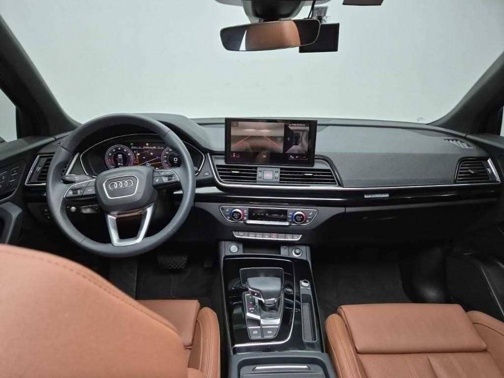 2024 AUDI Q5 - 2024 أودي Q5