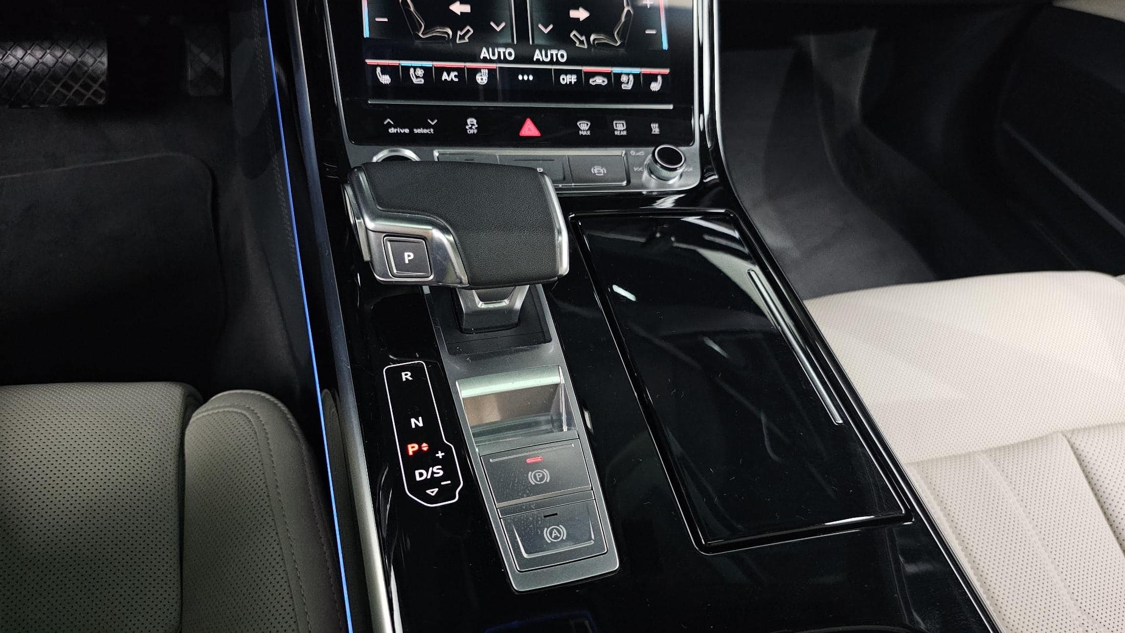 2023 AUDI A8 50 TDI Quattro Premium