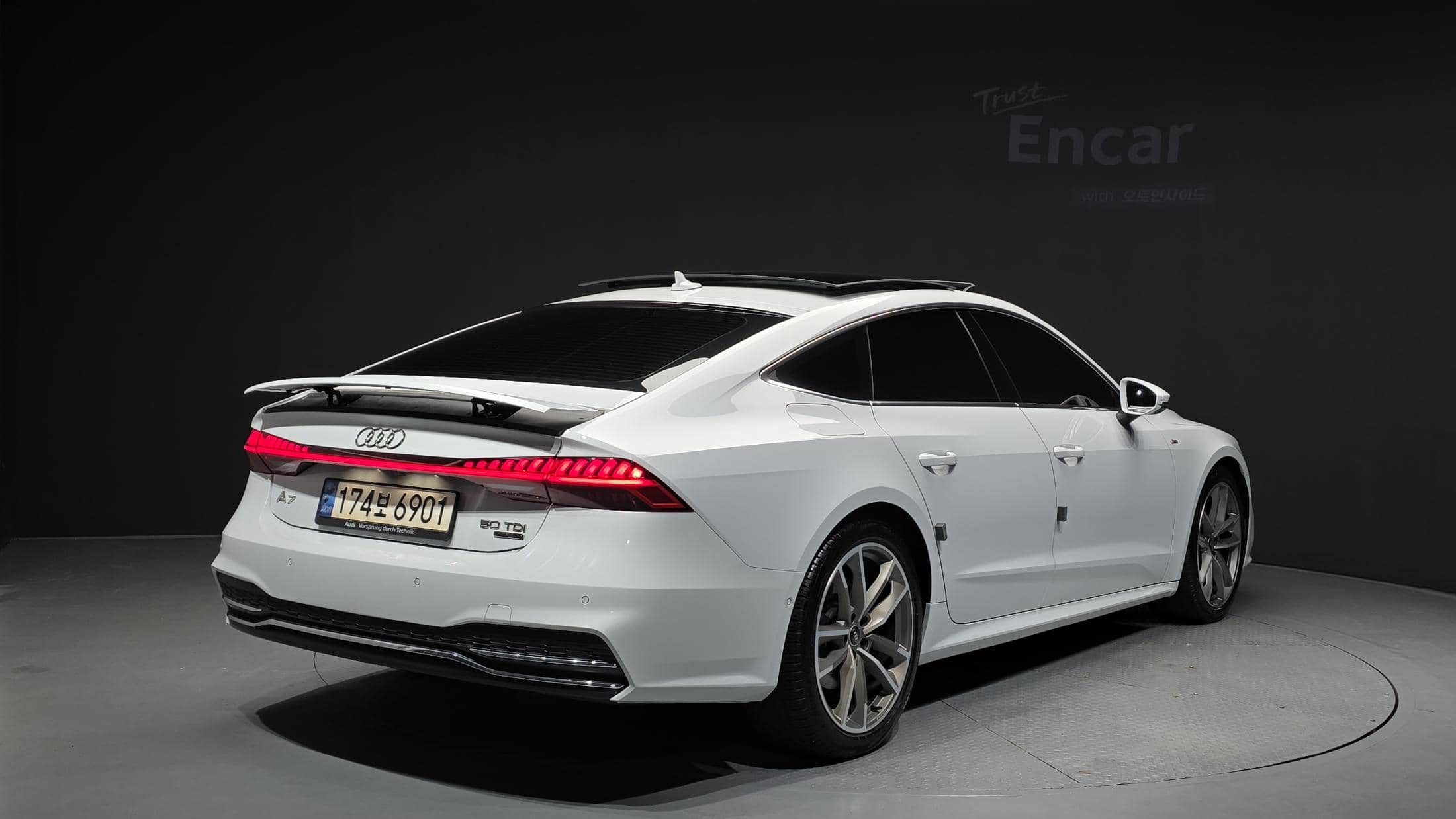 2021 AUDI A7 50 TDI Quattrp Premium - 2021 أودي A7