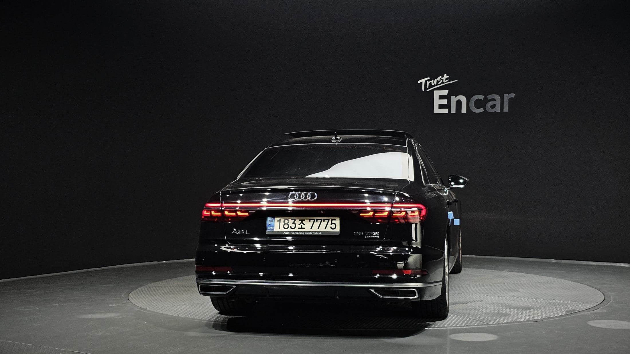 2021 AUDI A8 55 TFSI Quattro LWB - 2021 أودي A8