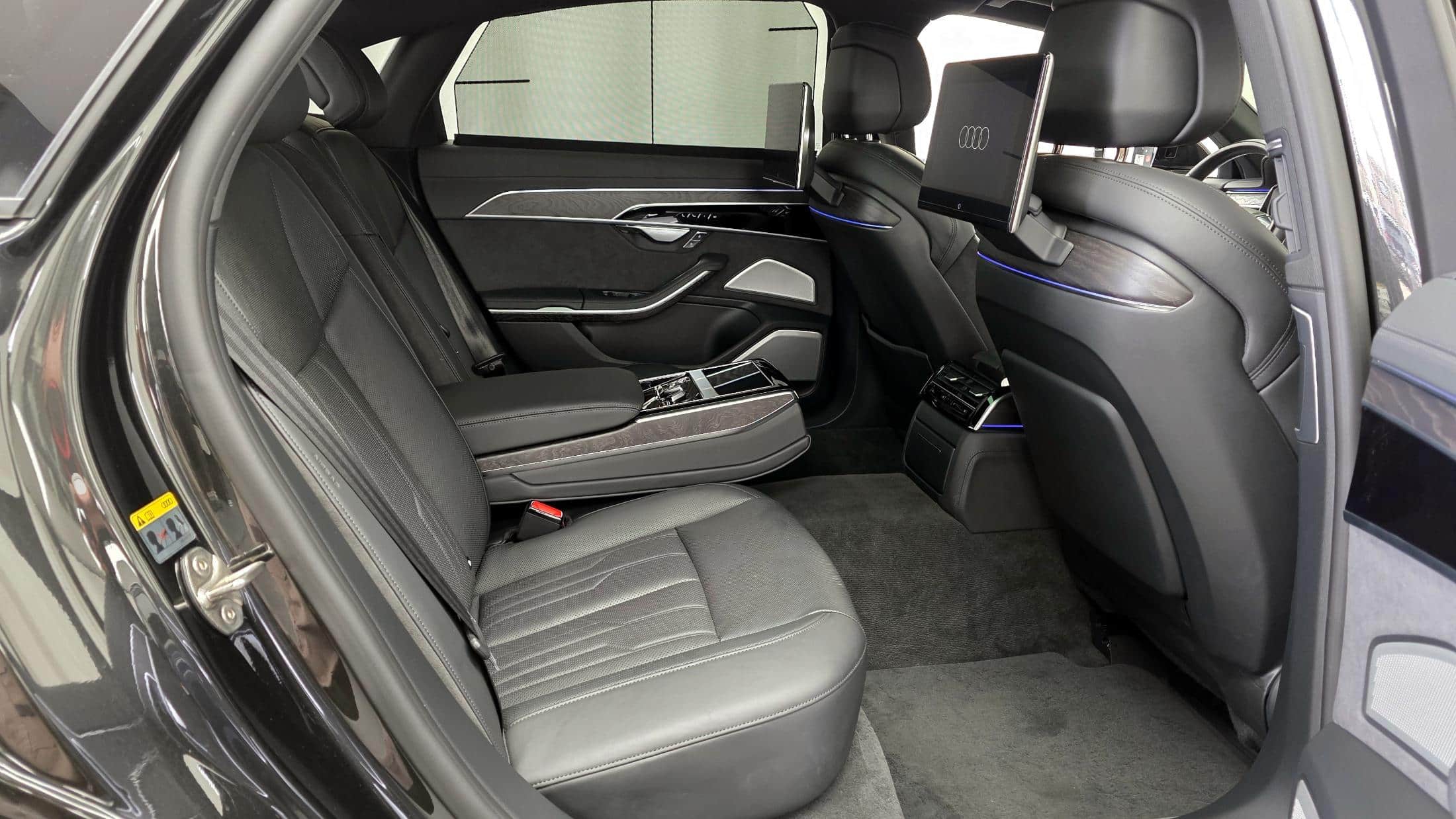2023 AUDI A8 55 TFSI Quattro Premium LWB