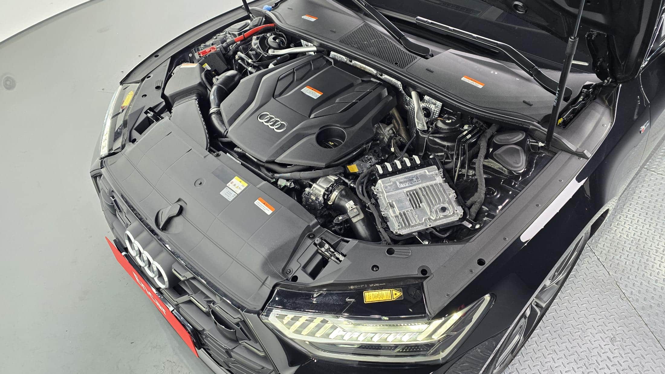 2025 AUDI A7 55 TFSI Quattro Premium - 2025 أودي A7