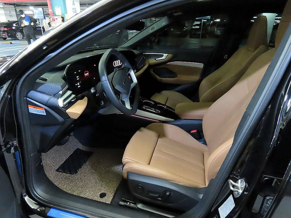 2025 AUDI A5 - 2025 أودي A5