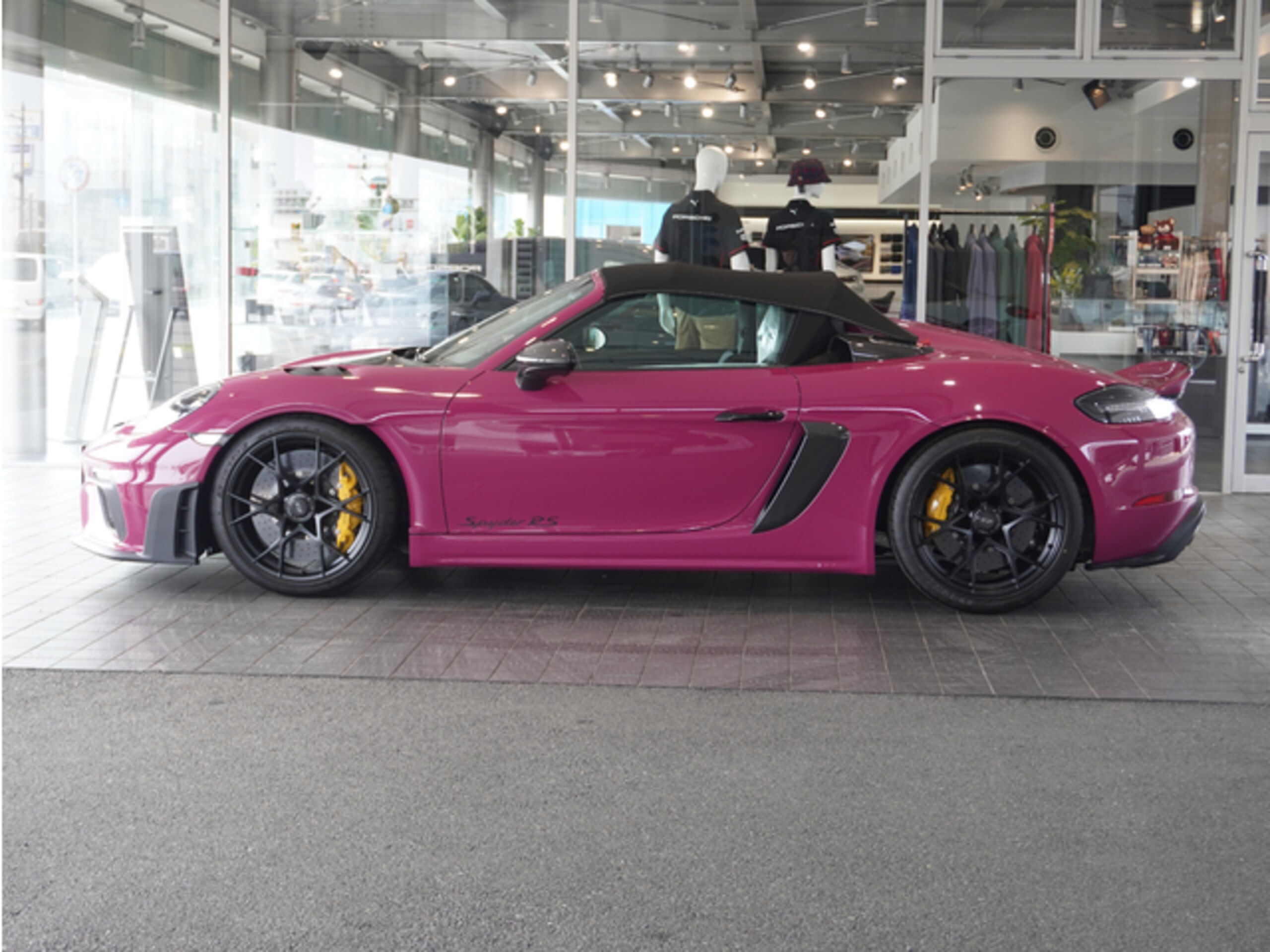 2025 Porsche 718Spider